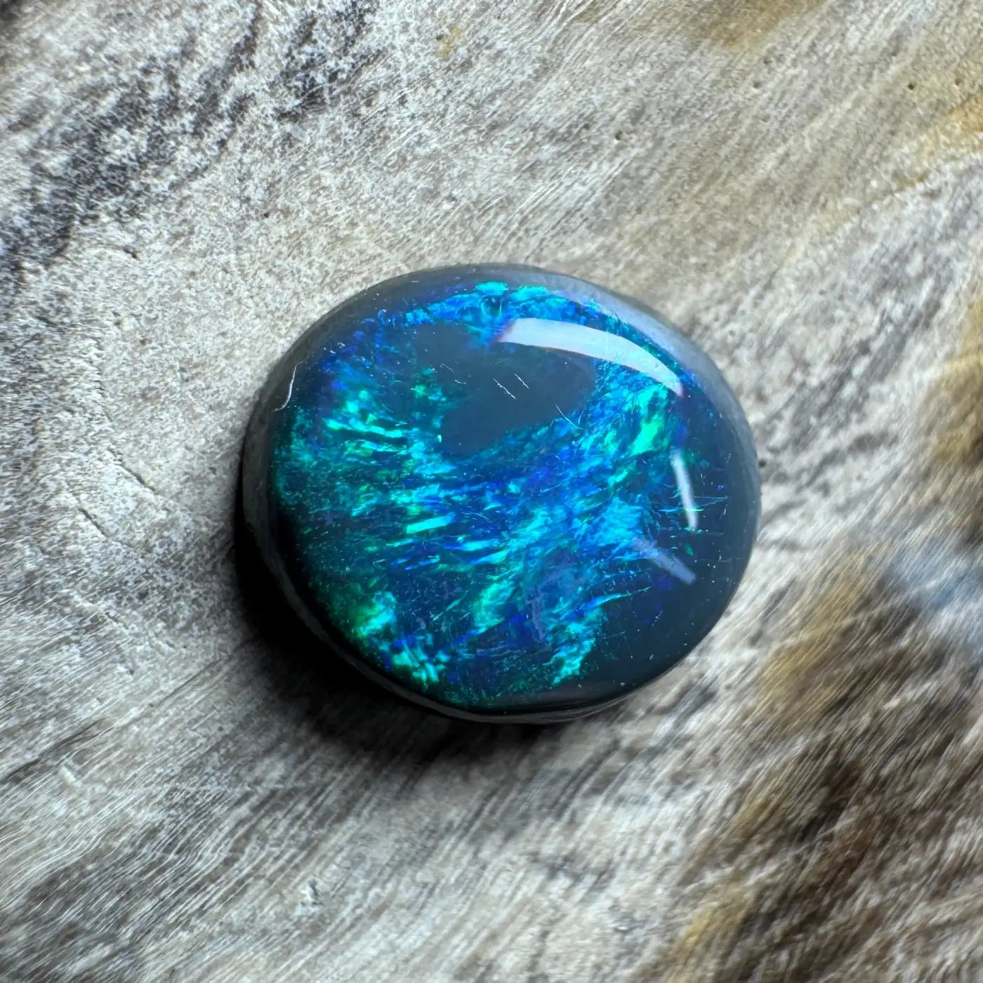 0.65ct Hand - Cut Solid Lightning Ridge Semi Black Opal