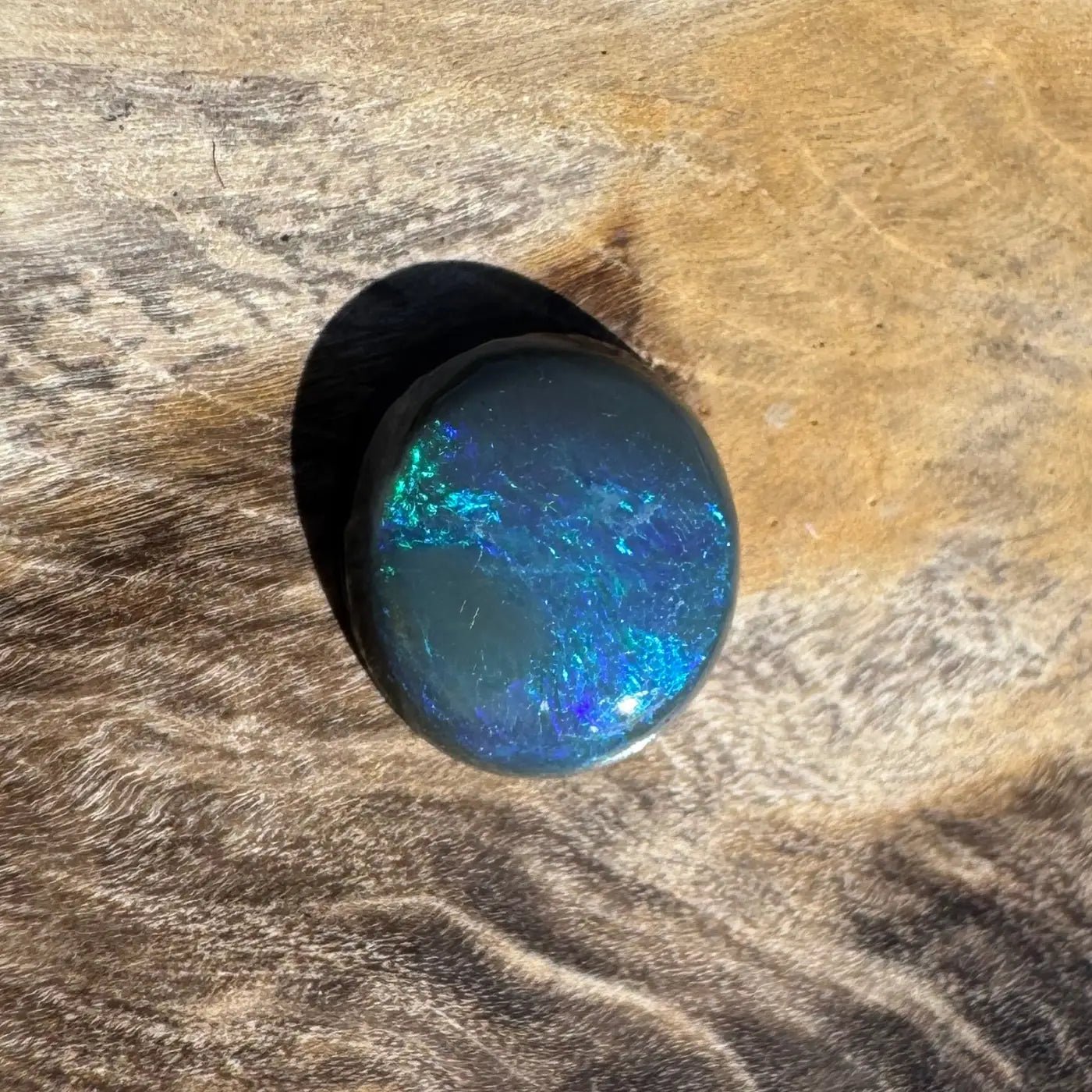 0.65ct Hand - Cut Solid Lightning Ridge Semi Black Opal