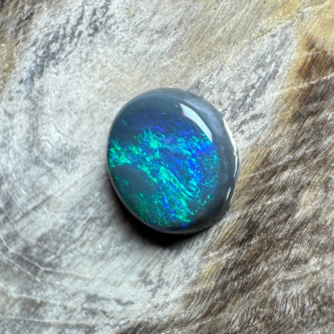 0.65ct Hand - Cut Solid Lightning Ridge Semi Black Opal