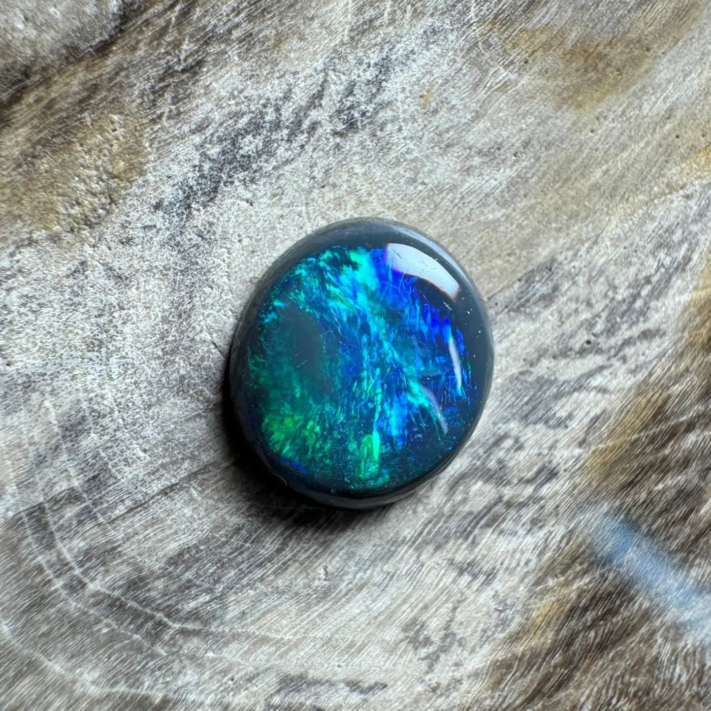 0.65ct Hand - Cut Solid Lightning Ridge Semi Black Opal
