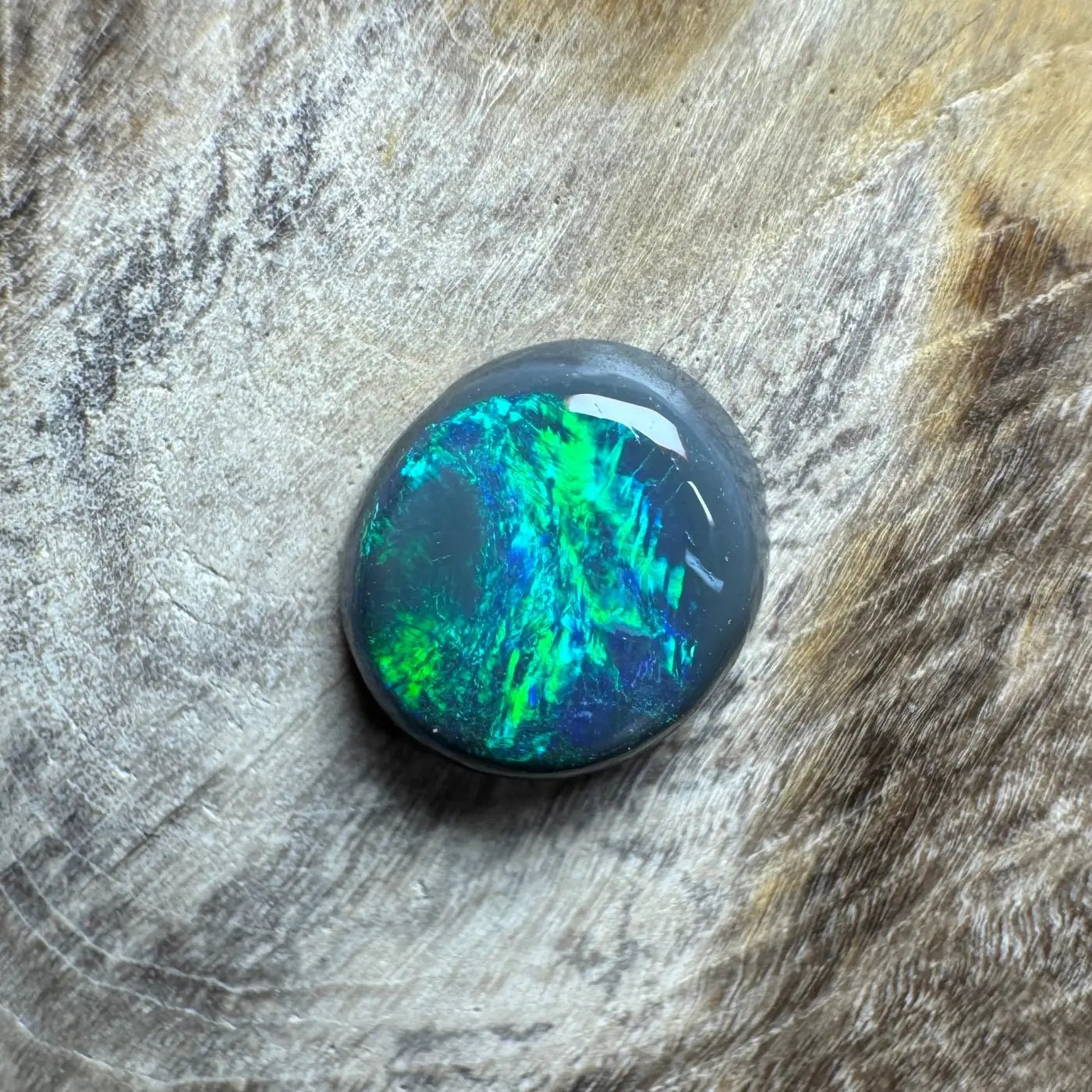 0.65ct Hand - Cut Solid Lightning Ridge Semi Black Opal