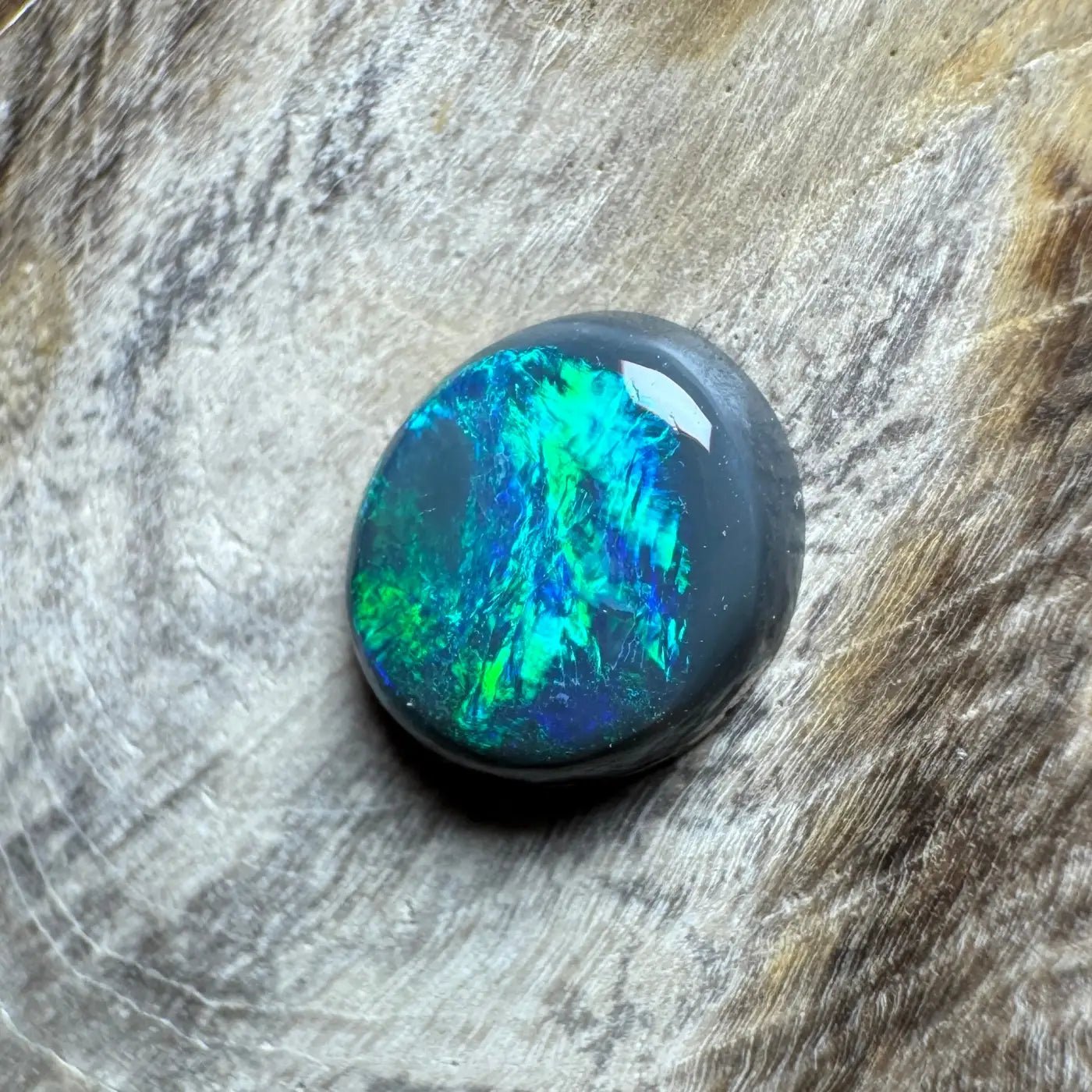 0.65ct Hand - Cut Solid Lightning Ridge Semi Black Opal