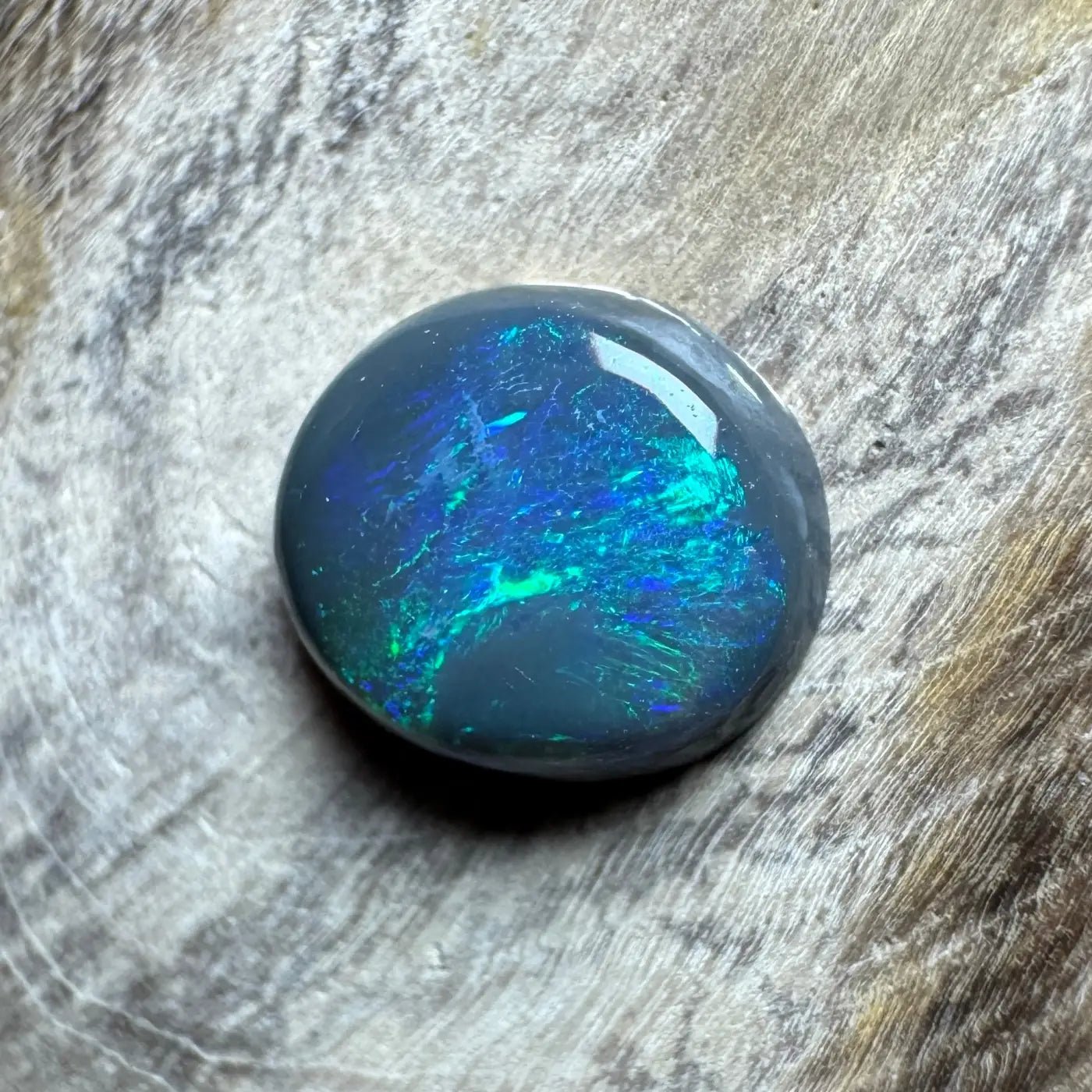 0.65ct Hand - Cut Solid Lightning Ridge Semi Black Opal