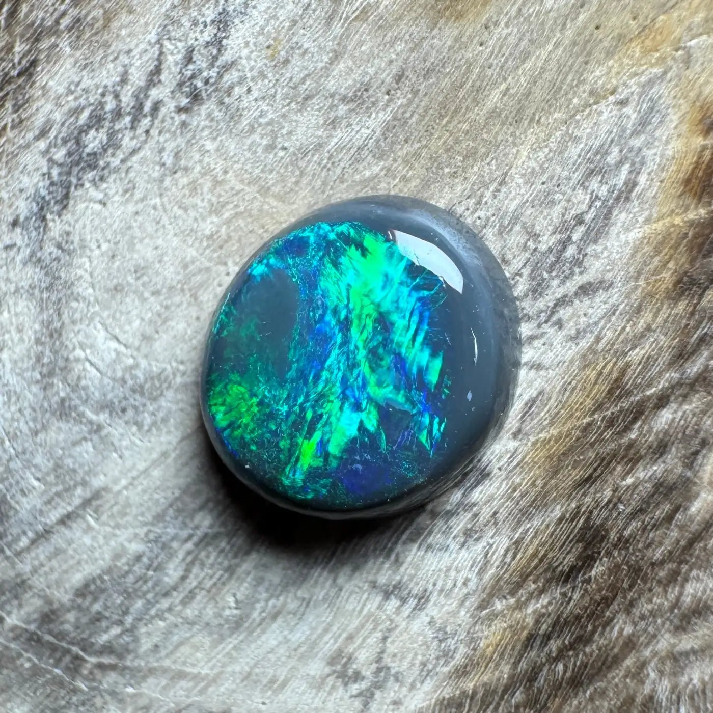 0.65ct Hand - Cut Solid Lightning Ridge Semi Black Opal