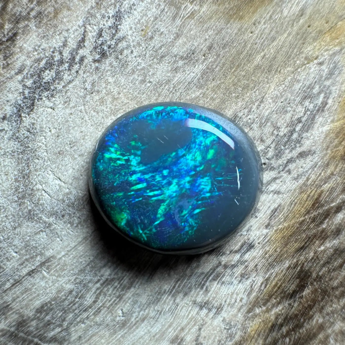 0.65ct Hand - Cut Solid Lightning Ridge Semi Black Opal