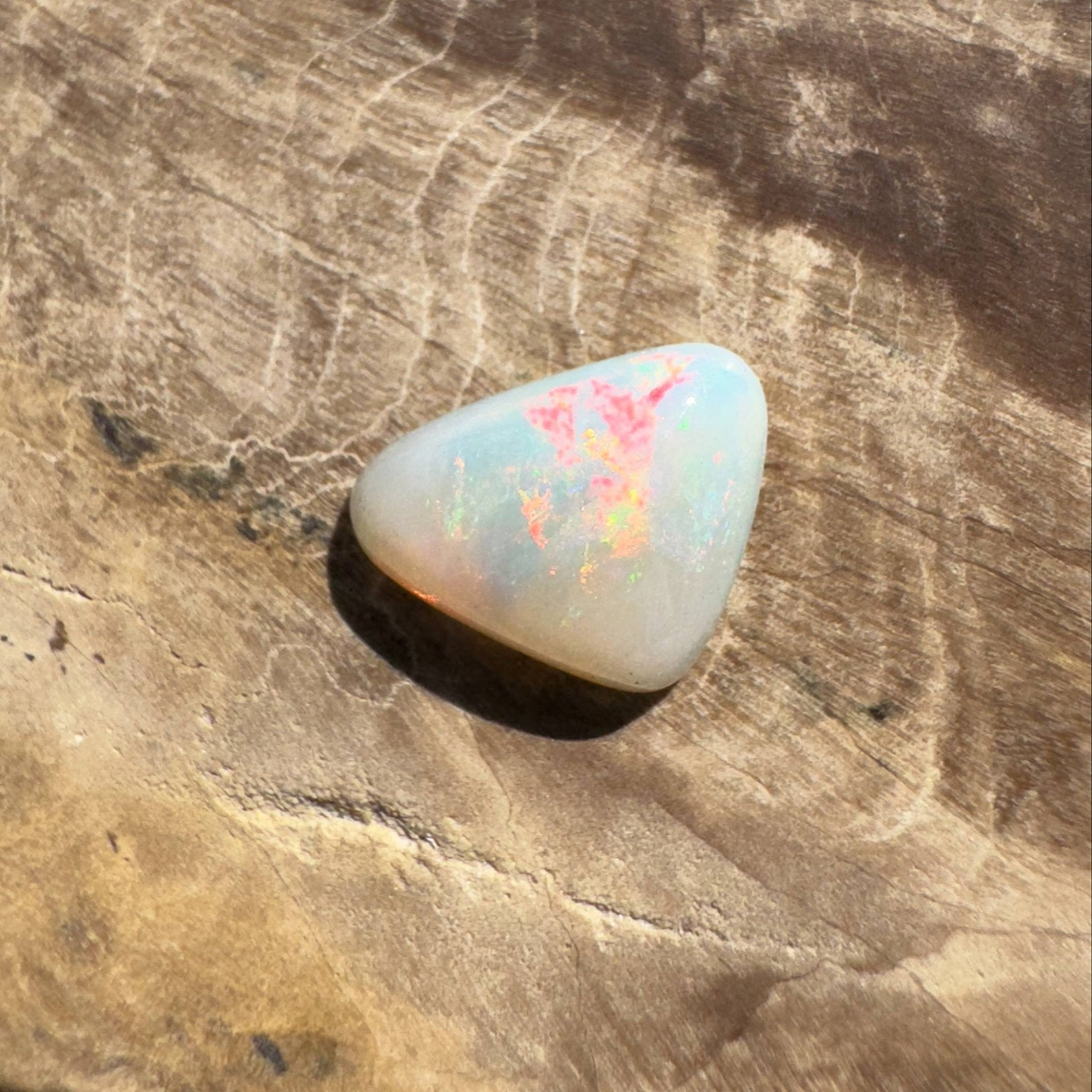 0.95CT Hand - cut Solid Australian Coober Pedy Opal