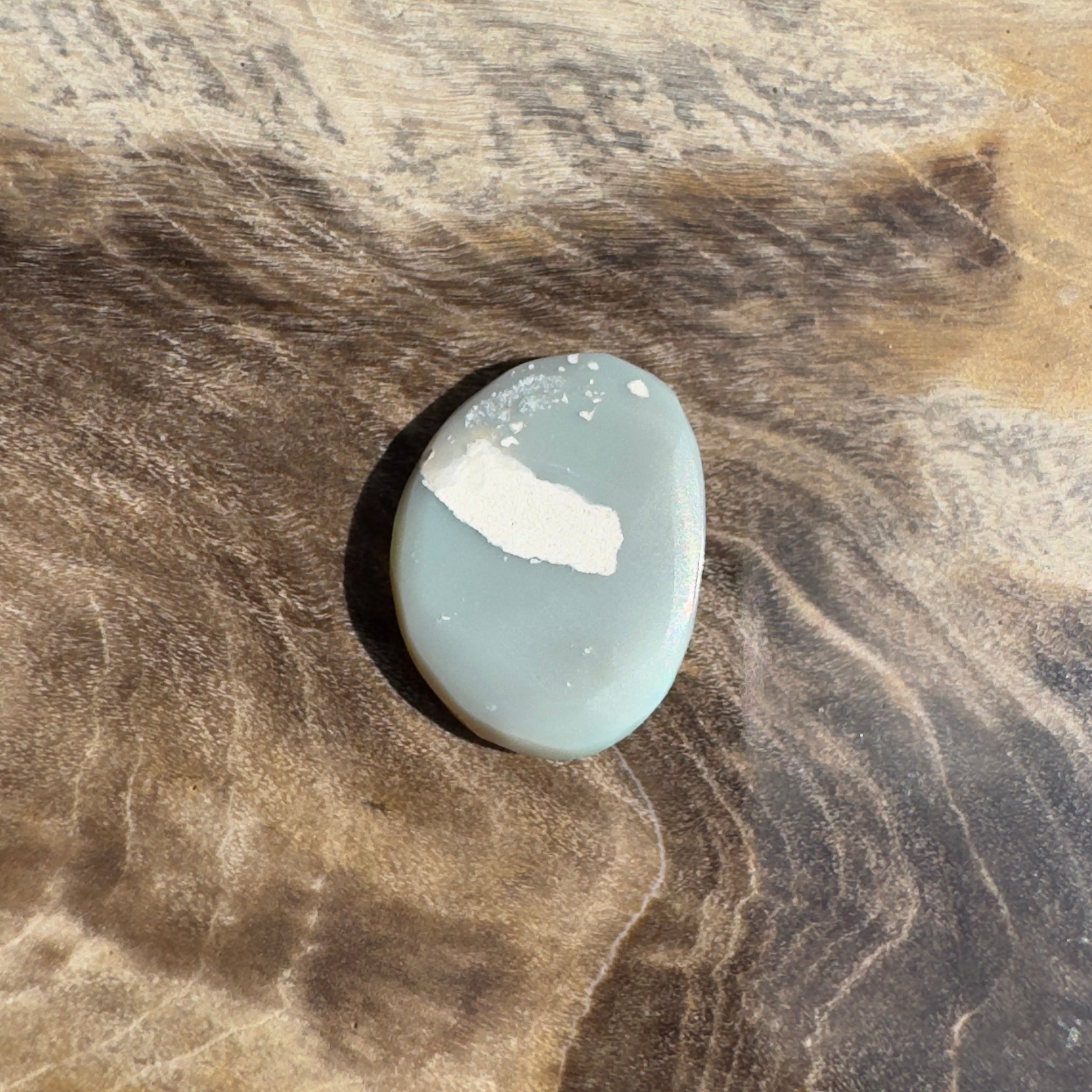 0.9ct Hand - cut Solid Lightning Ridge Opal