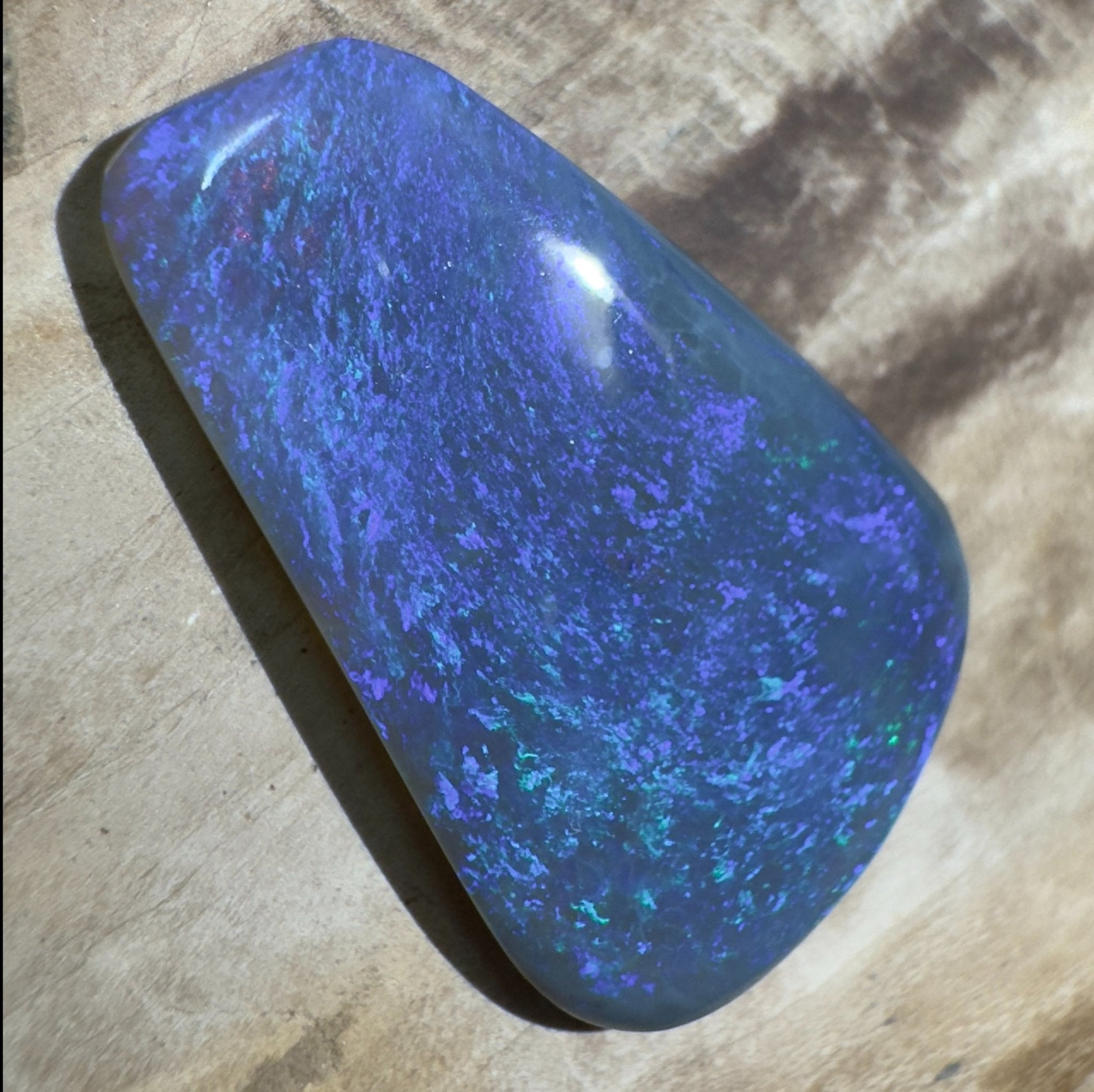 10.3ct Hand - cut Solid Lightning Ridge Semi Black Opal