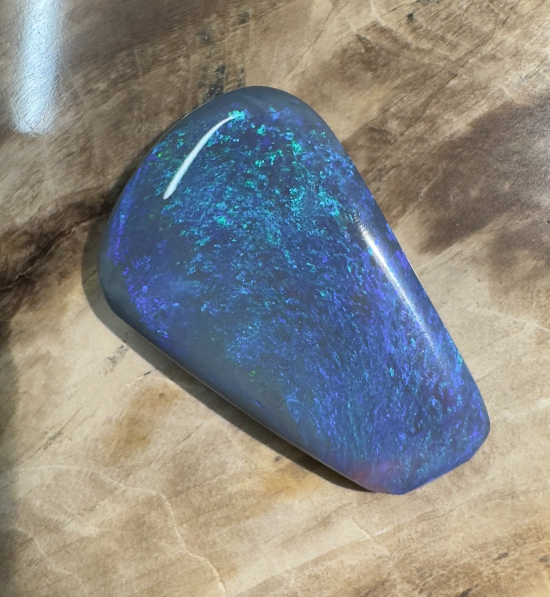 10.3ct Hand - cut Solid Lightning Ridge Semi Black Opal