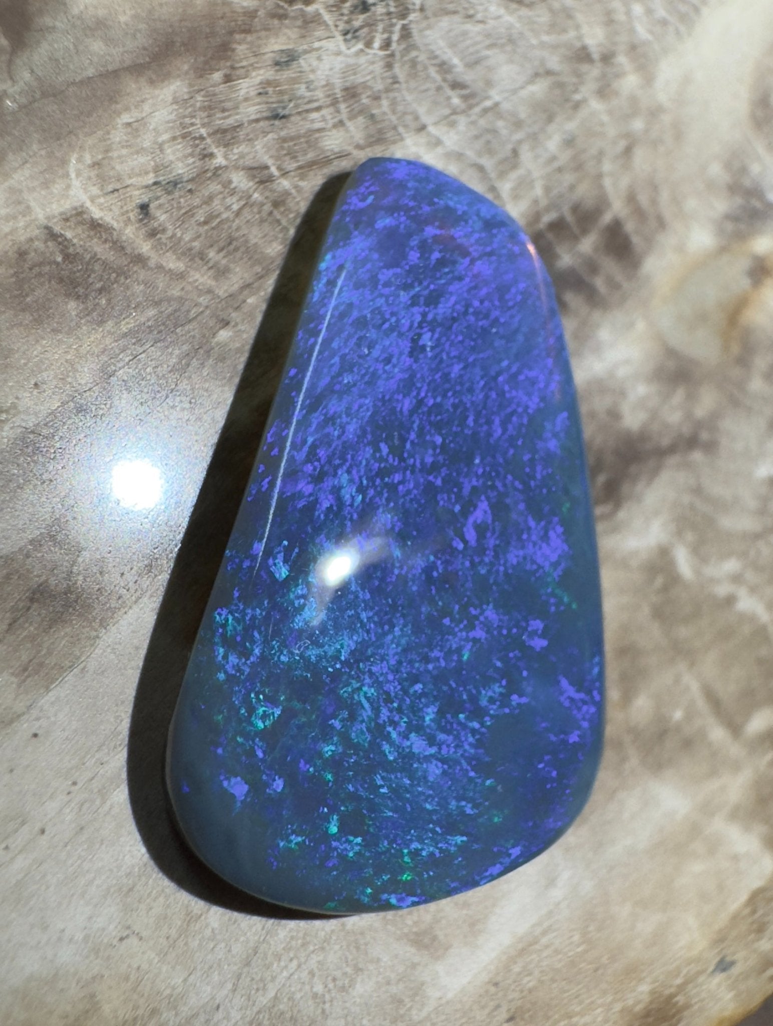 10.3ct Hand - cut Solid Lightning Ridge Semi Black Opal