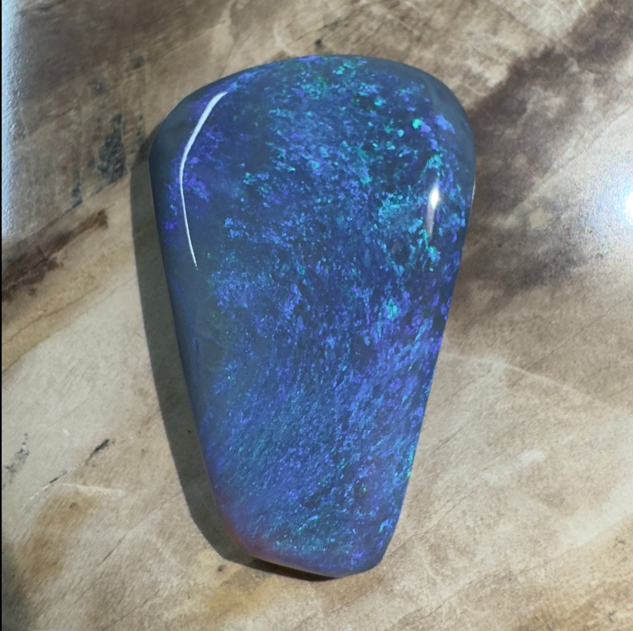 10.3ct Hand - cut Solid Lightning Ridge Semi Black Opal