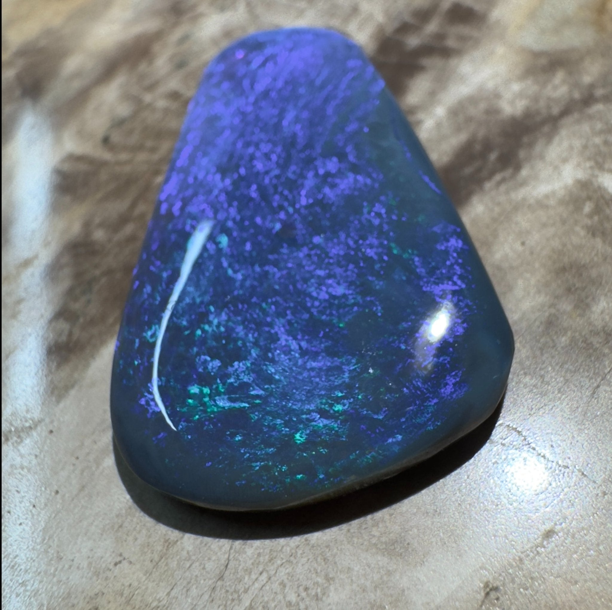 10.3ct Hand - cut Solid Lightning Ridge Semi Black Opal