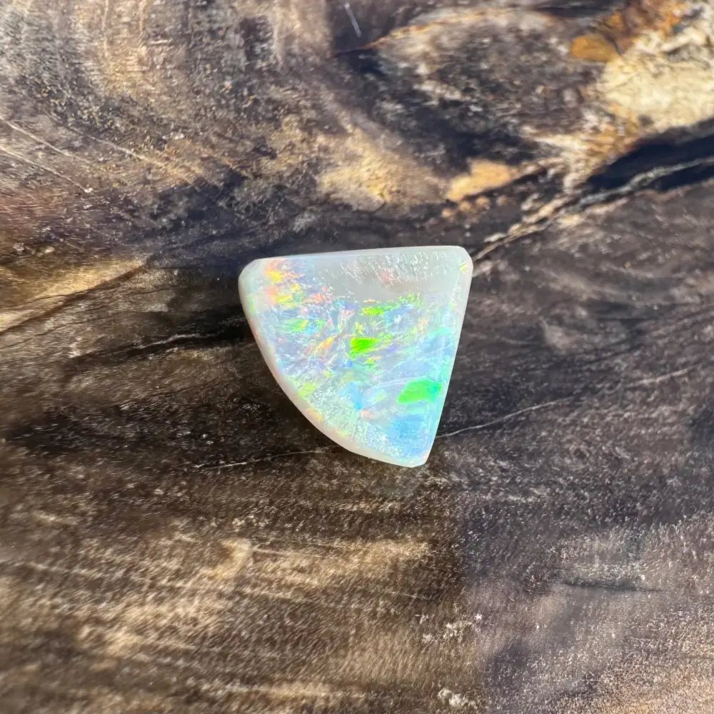 1.0carat Hand - Cut Solid Lightning Ridge Semi Black Opal