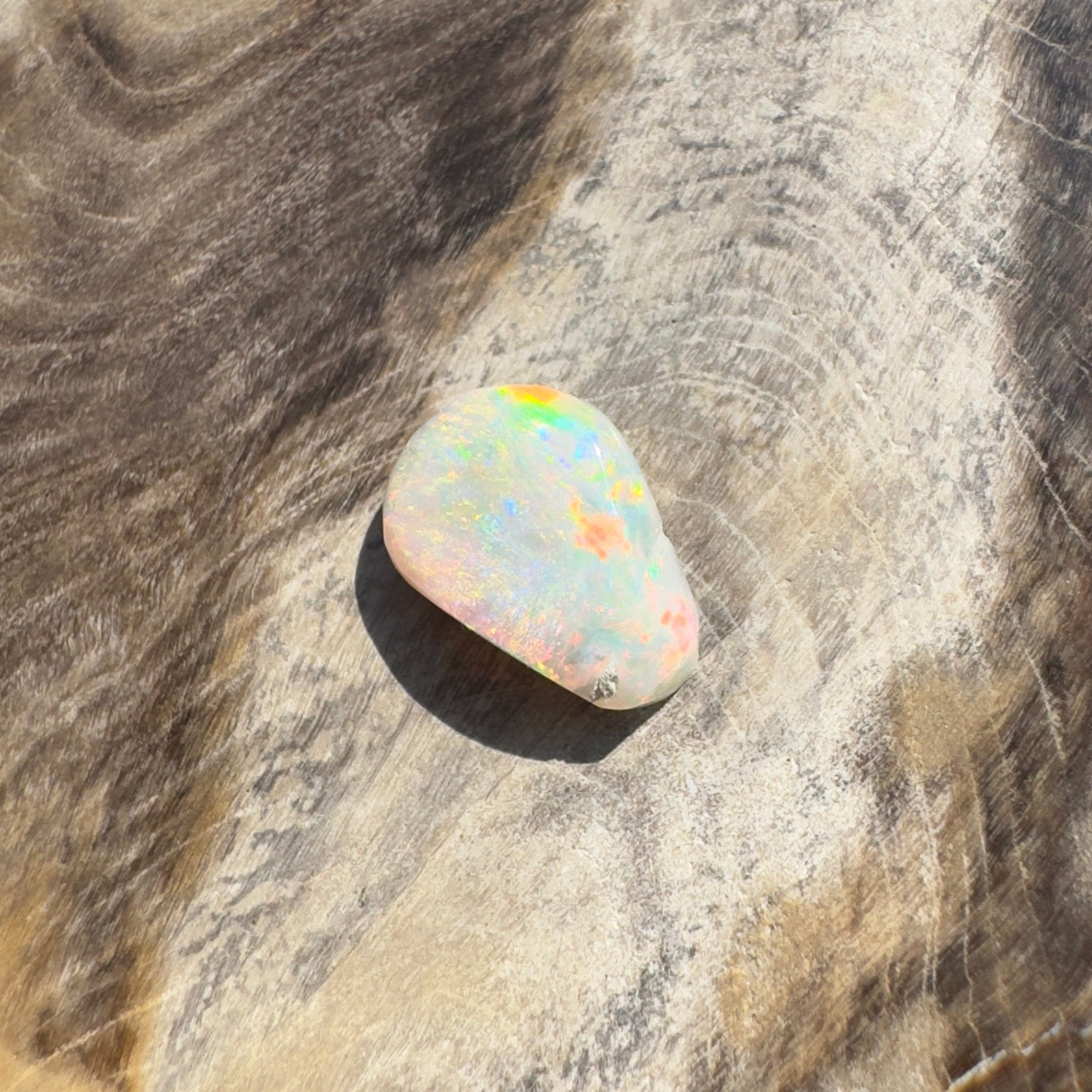 1.1ct Hand - cut Solid Lightning Ridge Opal
