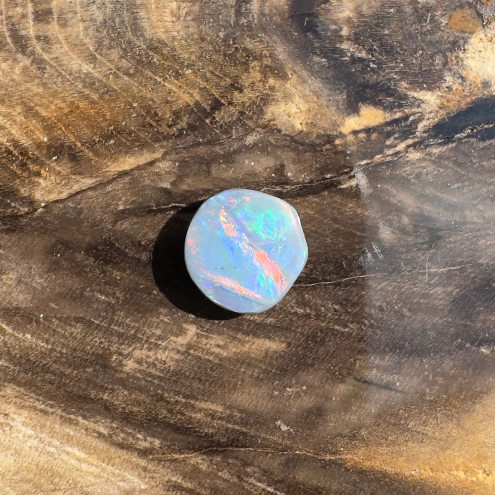 1.1ct Hand - cut Solid Lightning Ridge Opal