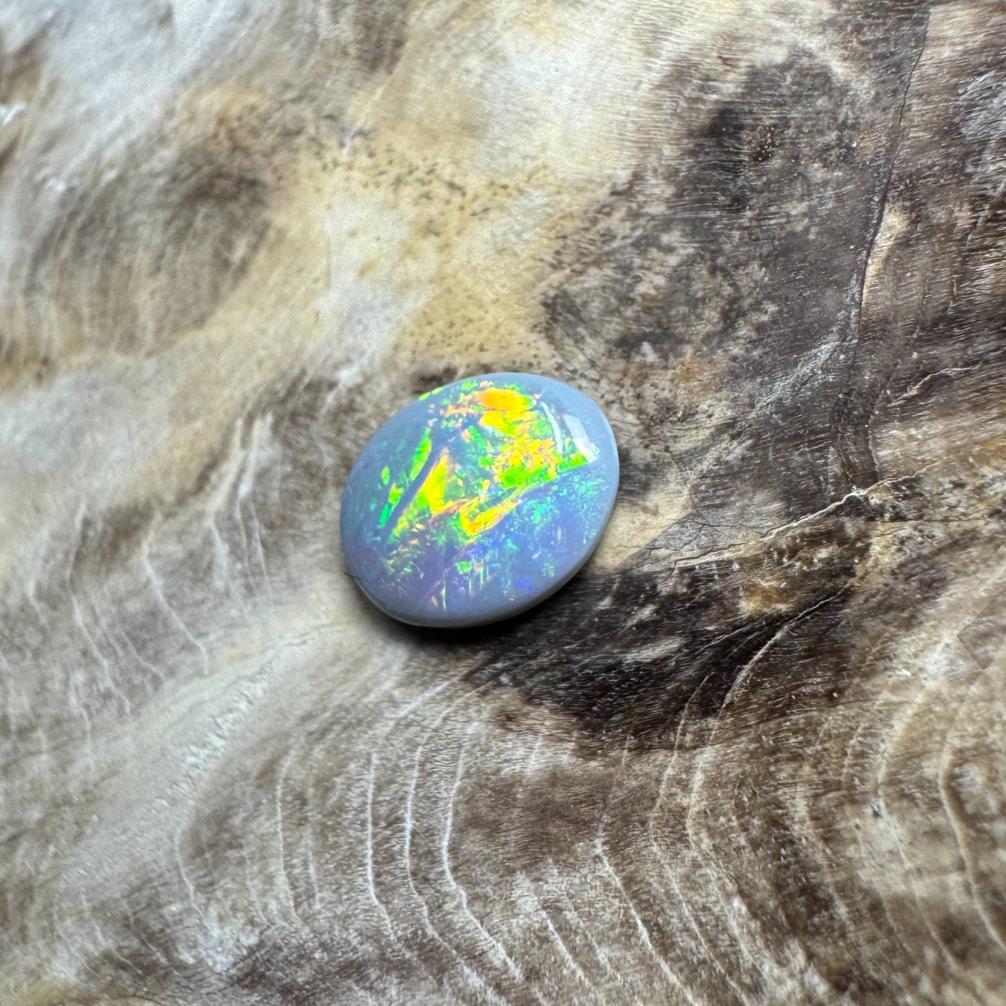 1.1ct Hand - cut Solid Lightning Ridge Opal