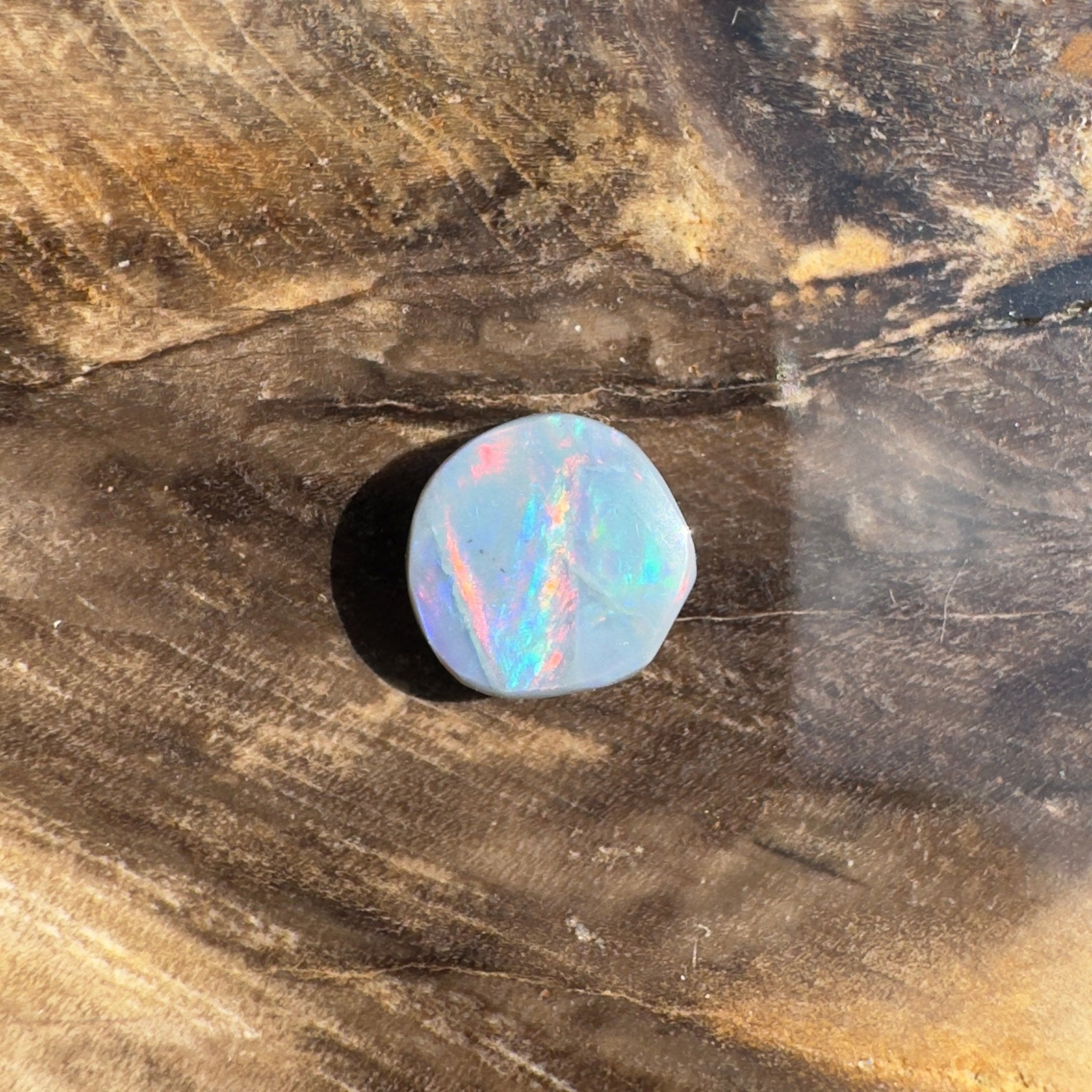 1.1ct Hand - cut Solid Lightning Ridge Opal