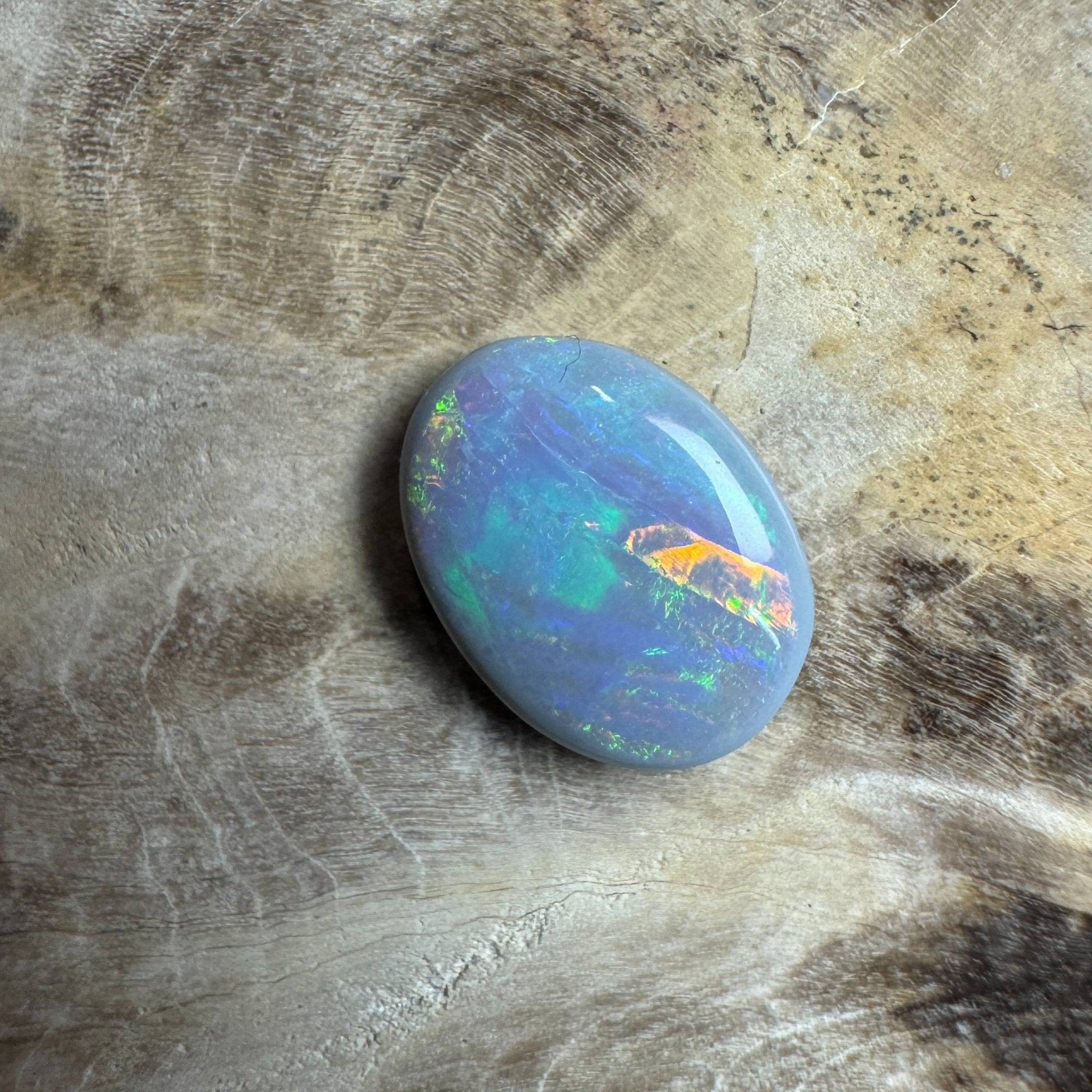 1.1ct Hand - cut Solid Lightning Ridge Opal