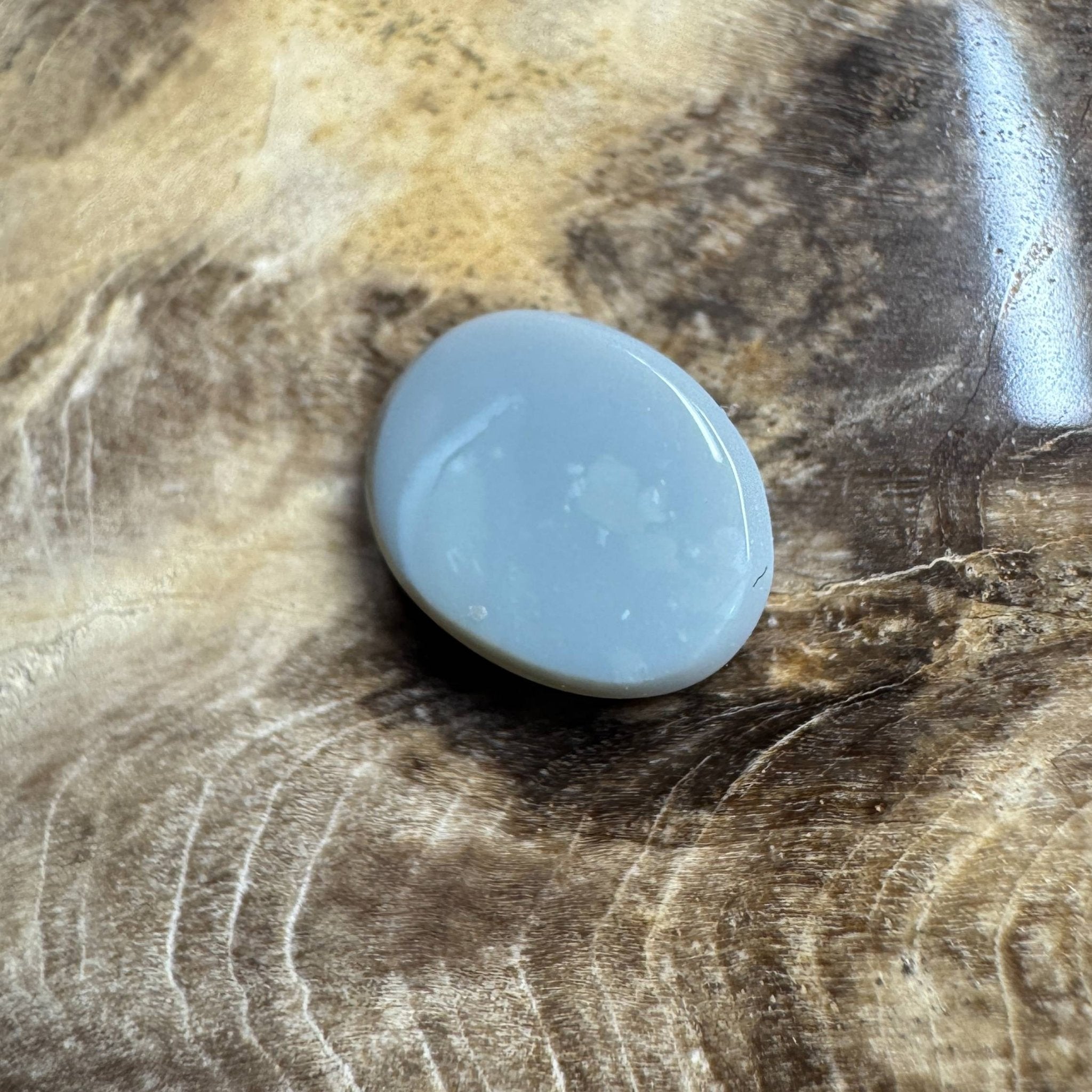 1.1ct Hand - cut Solid Lightning Ridge Opal