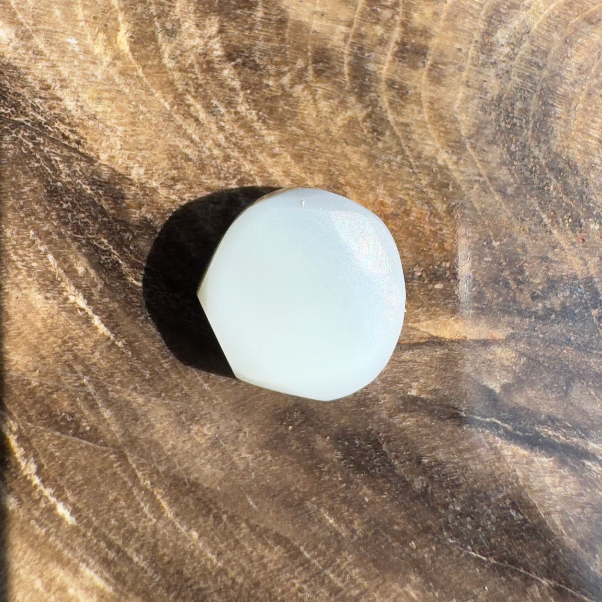 1.1ct Hand - cut Solid Lightning Ridge Opal