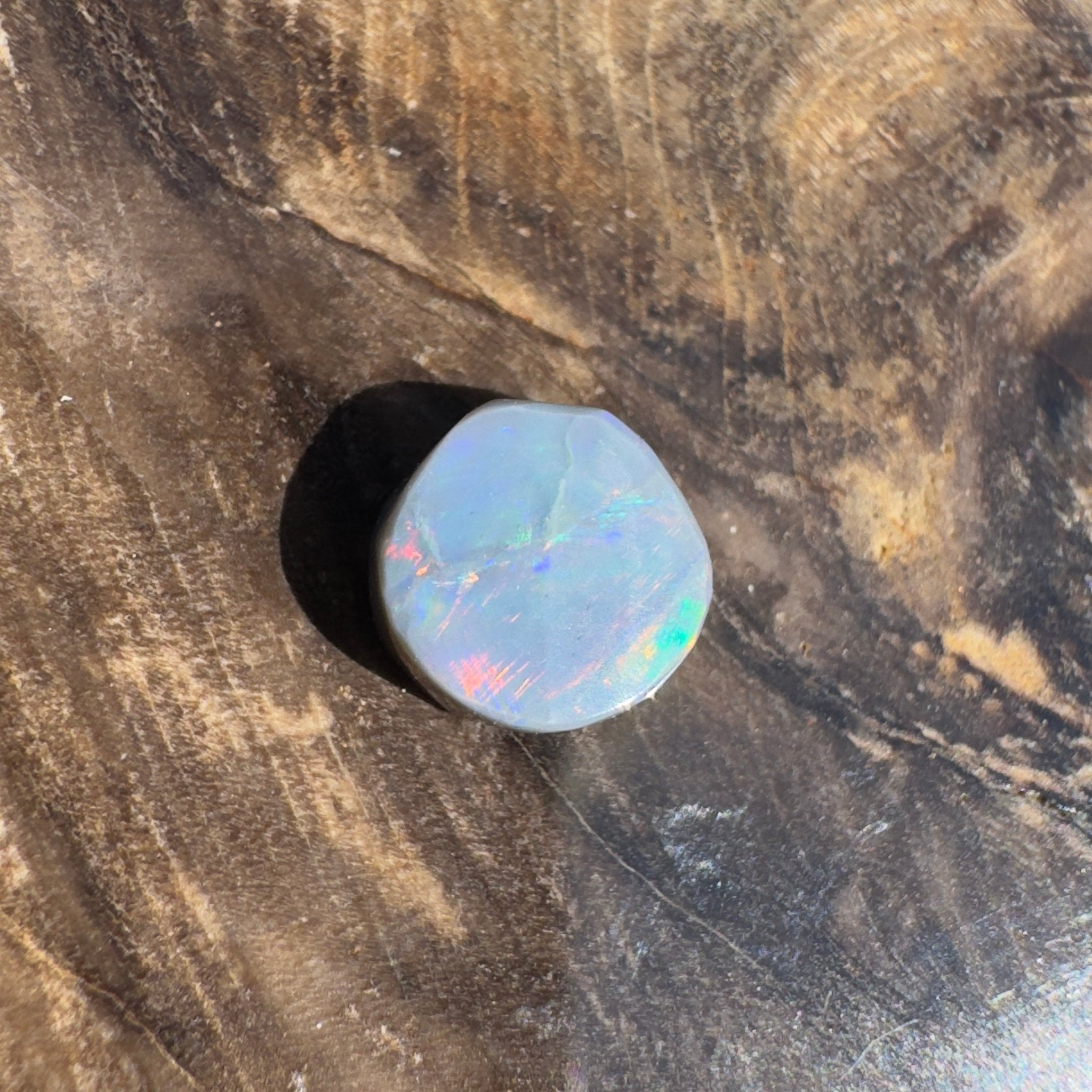 1.1ct Hand - cut Solid Lightning Ridge Opal