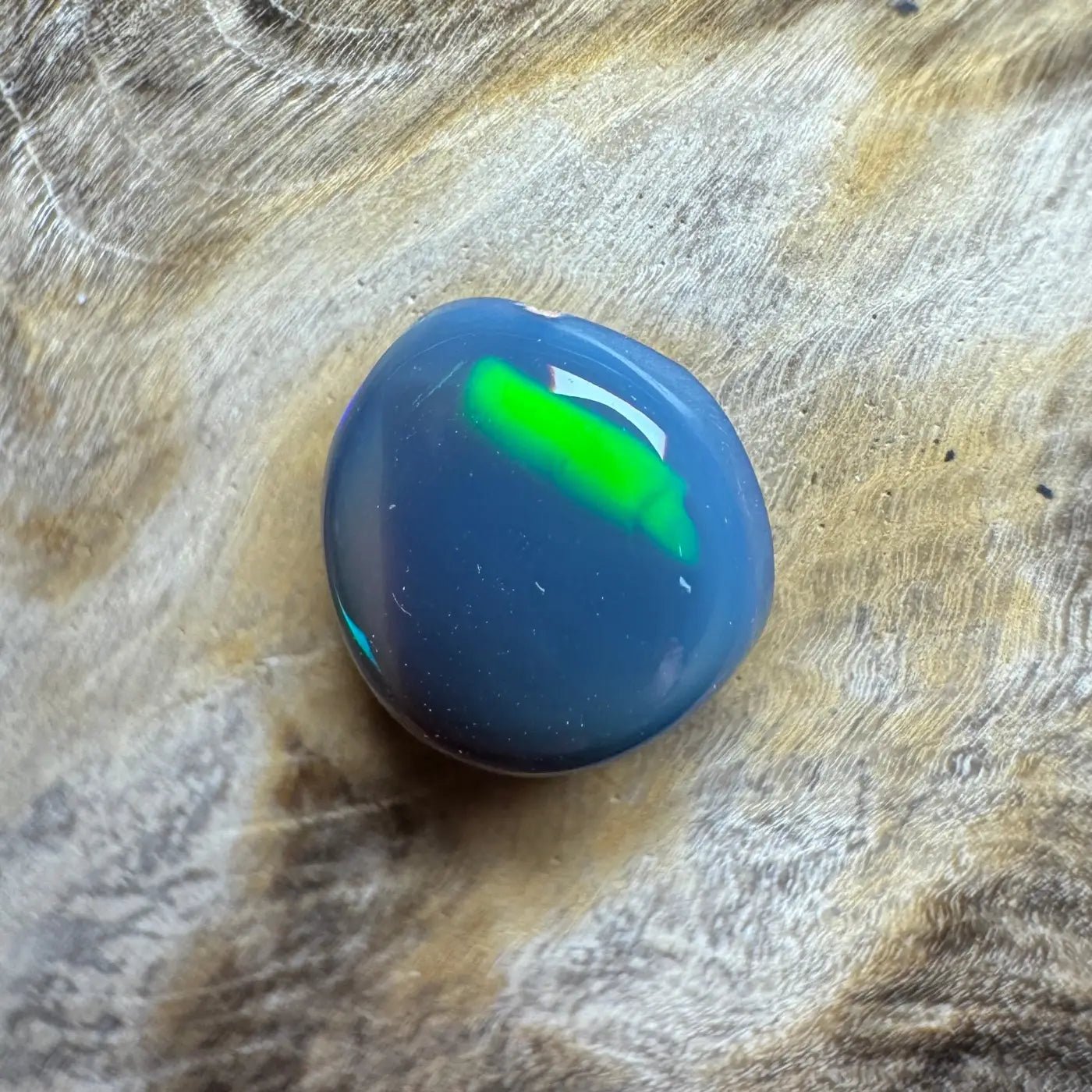 1.1ct Hand - Cut Solid Lightning Ridge Opal