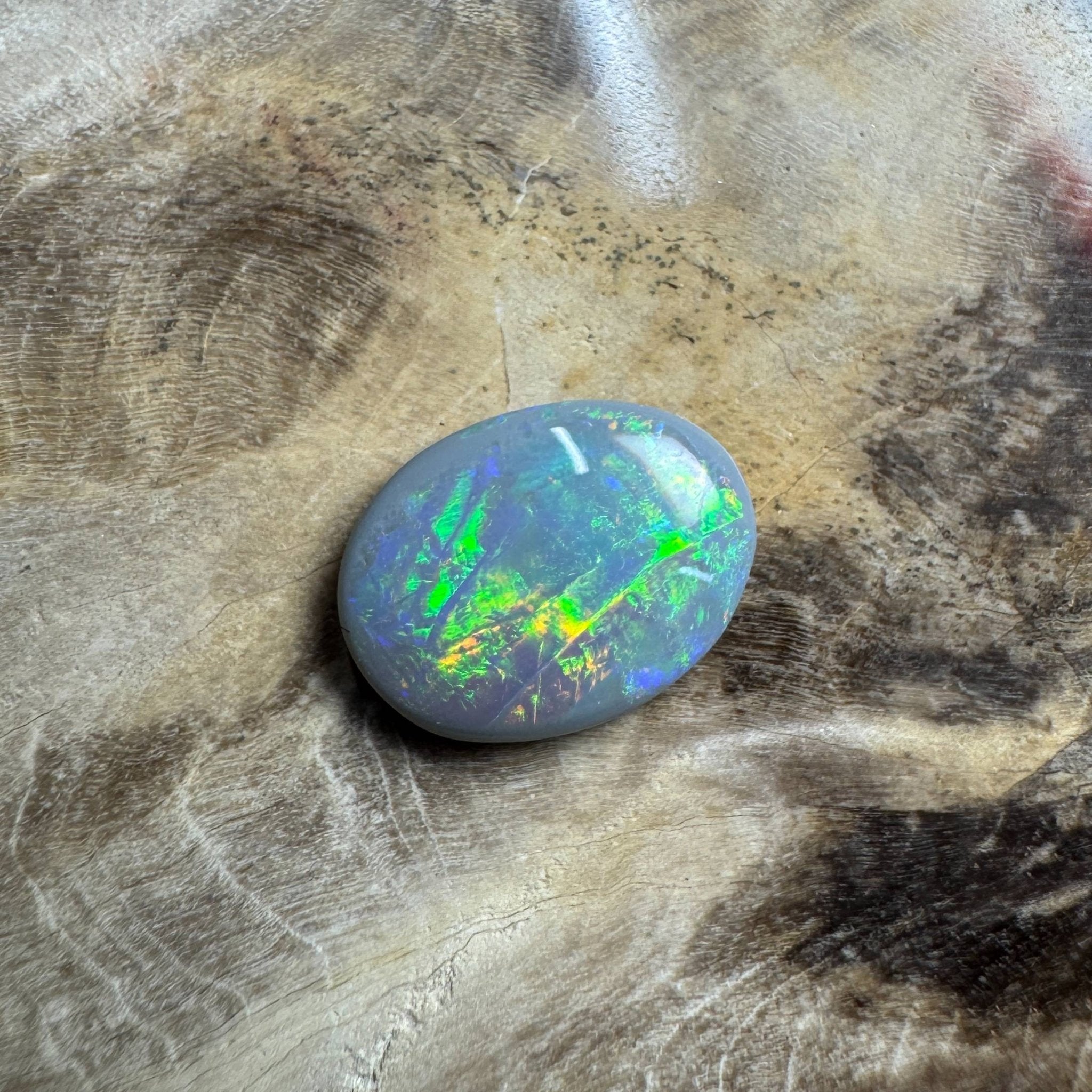 1.1ct Hand - cut Solid Lightning Ridge Opal