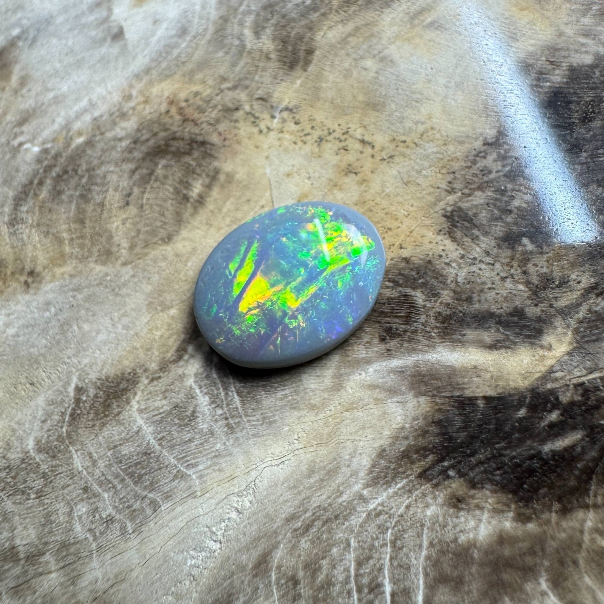 1.1ct Hand - cut Solid Lightning Ridge Opal