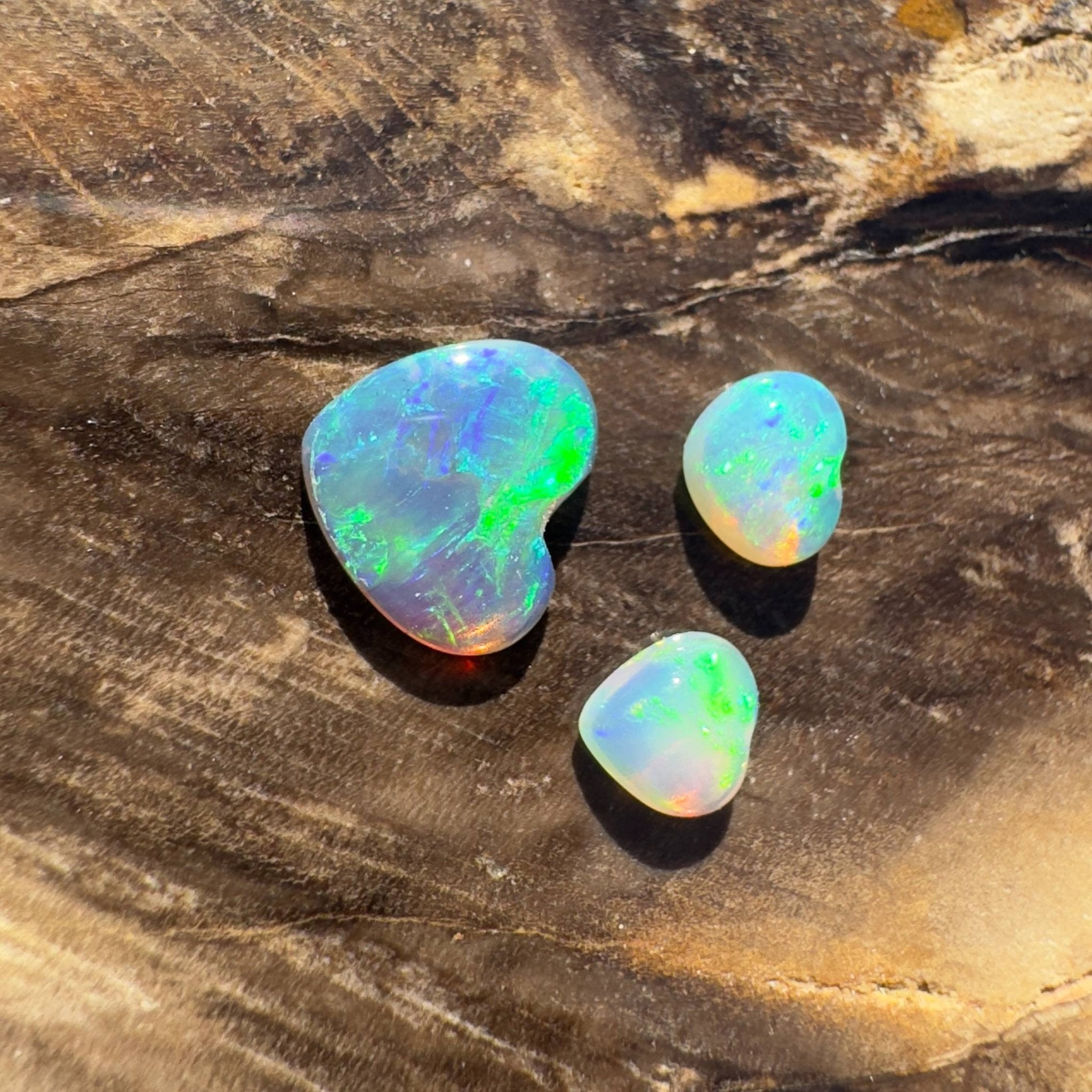 1.2CT Hand - cut Solid Australian Lightning Ridge Opal (2102 - 2117)