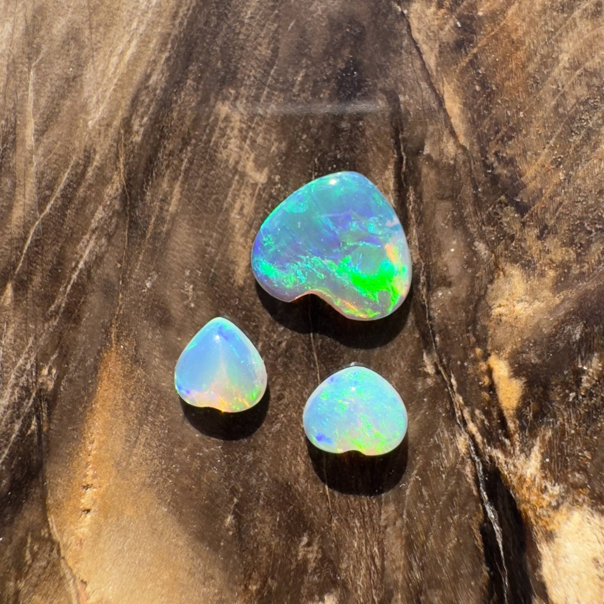 1.2CT Hand - cut Solid Australian Lightning Ridge Opal (2102 - 2117)