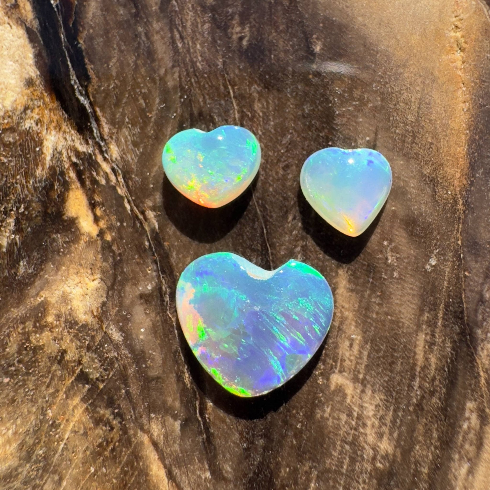 1.2CT Hand - cut Solid Australian Lightning Ridge Opal (2102 - 2117)
