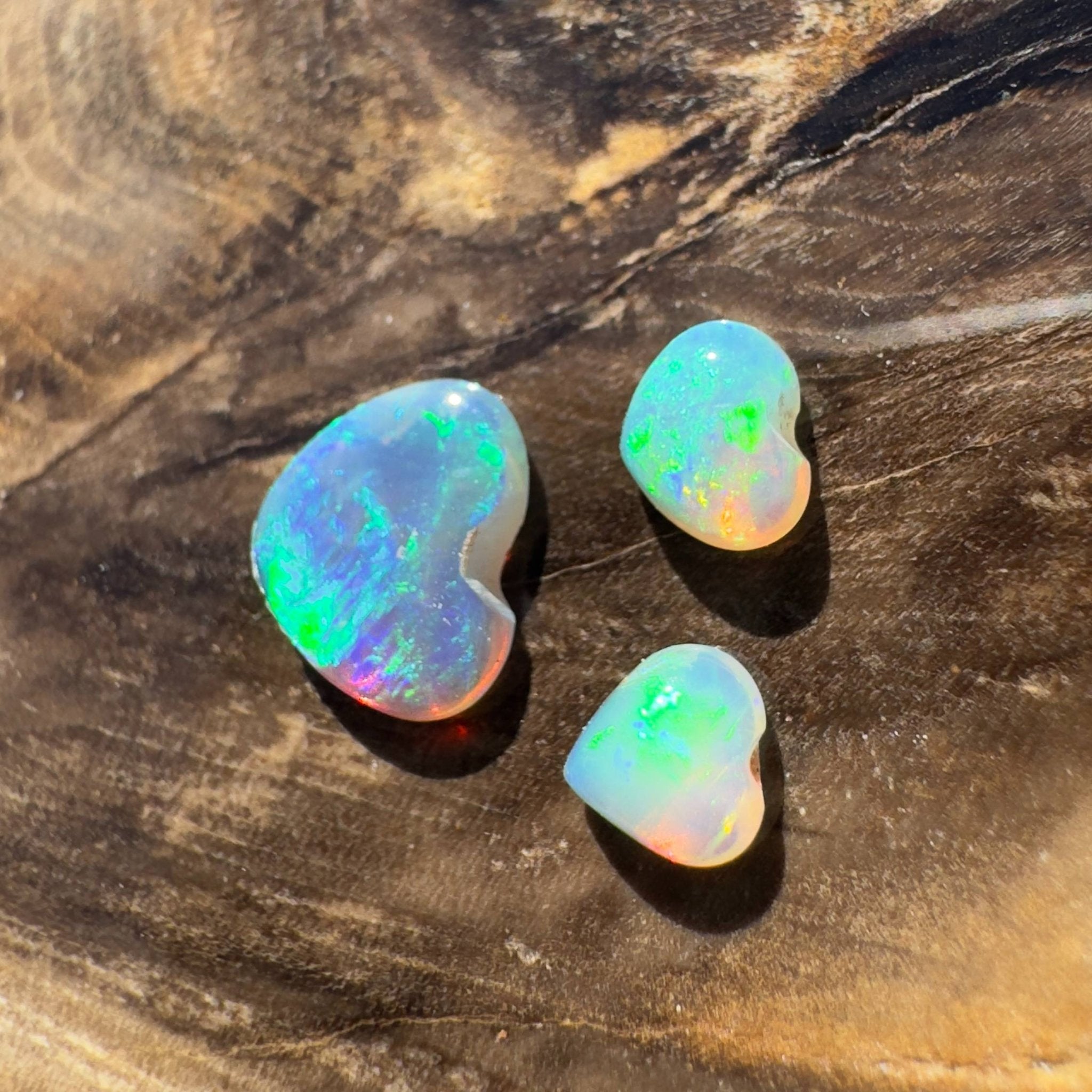 1.2CT Hand - cut Solid Australian Lightning Ridge Opal (2102 - 2117)
