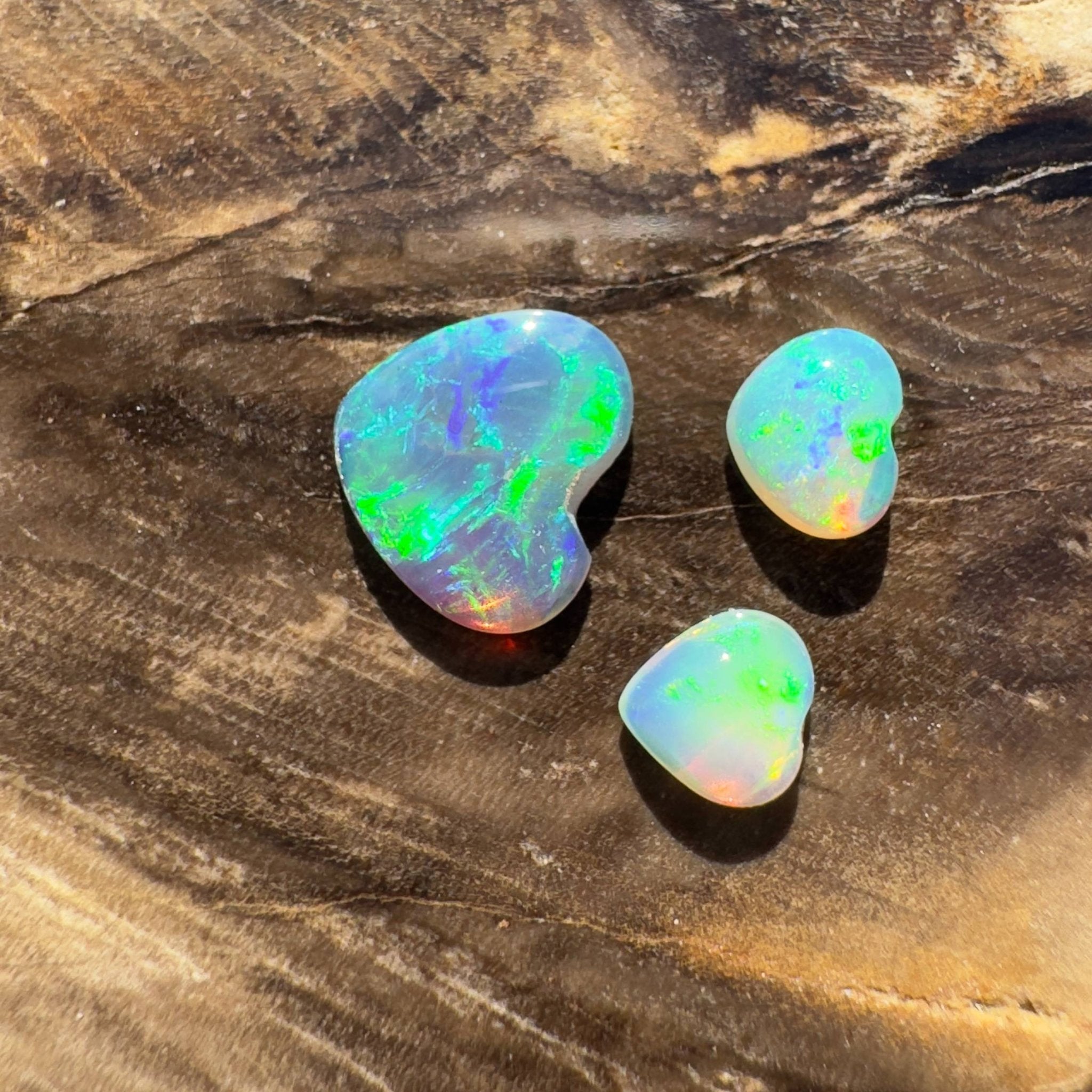 1.2CT Hand - cut Solid Australian Lightning Ridge Opal (2102 - 2117)