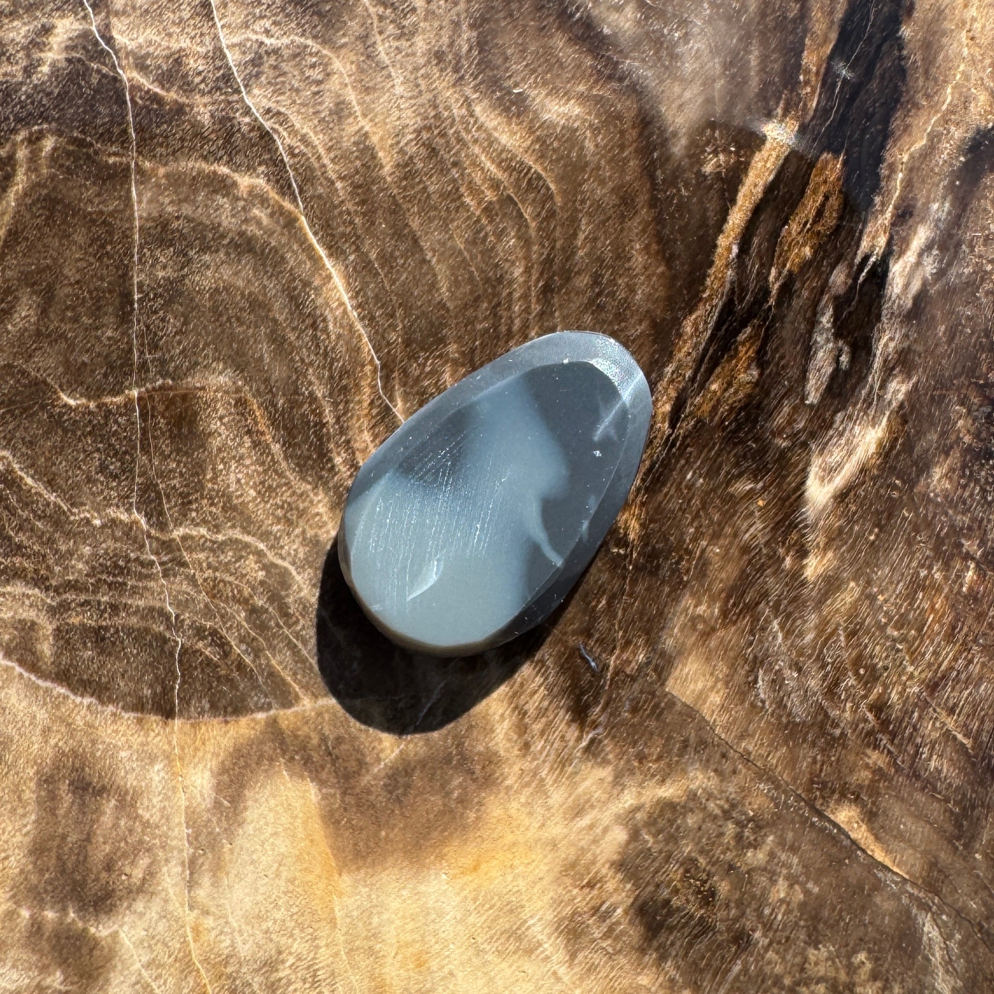 1.3ct Hand - cut Solid Lightning Ridge Semi Black Opal