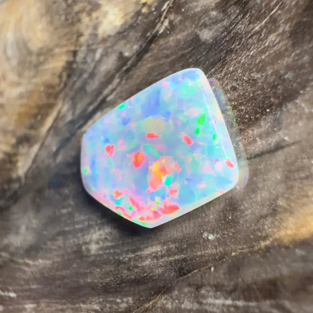1.4carat Hand - Cut Solid Lightning Ridge Opal