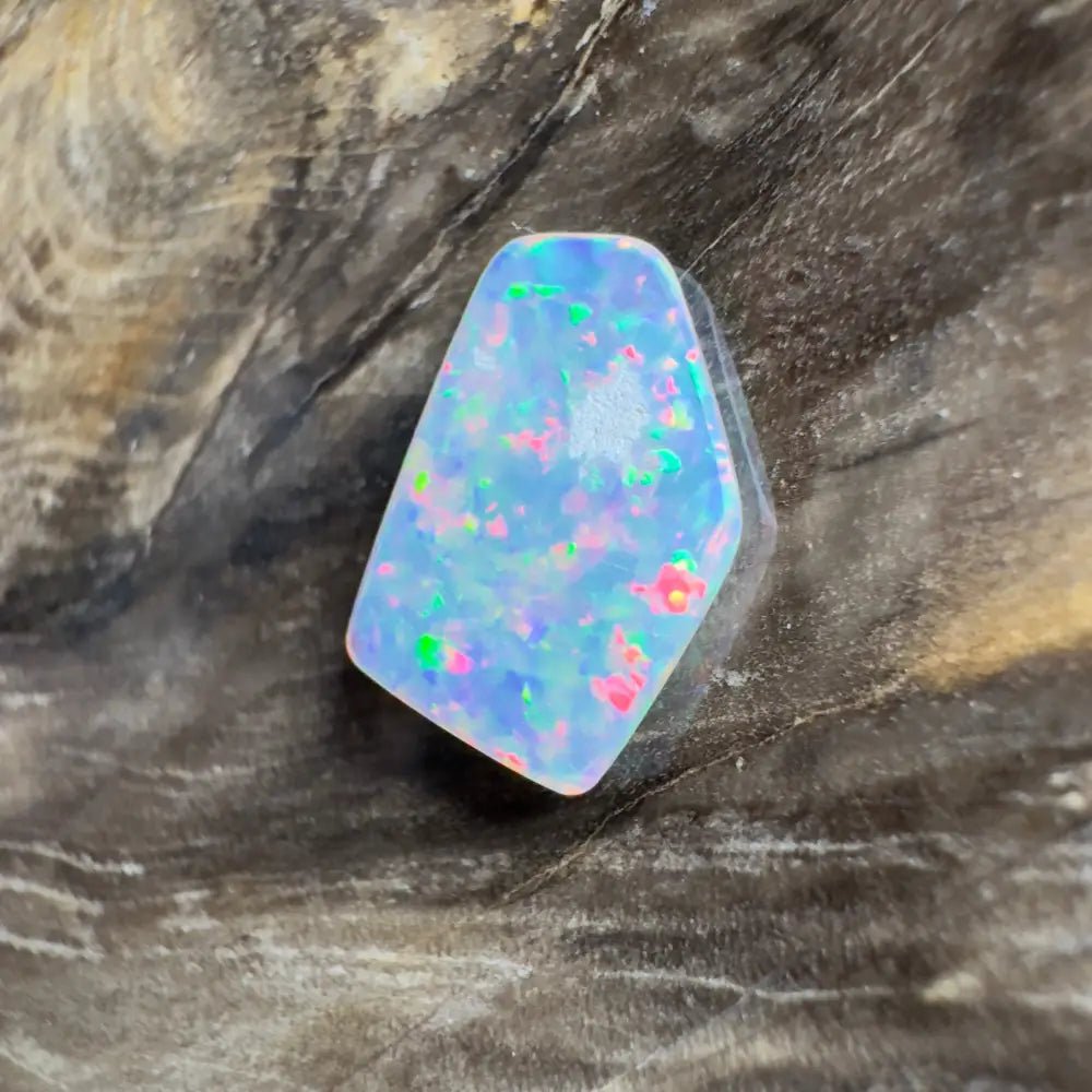 1.4carat Hand - Cut Solid Lightning Ridge Opal