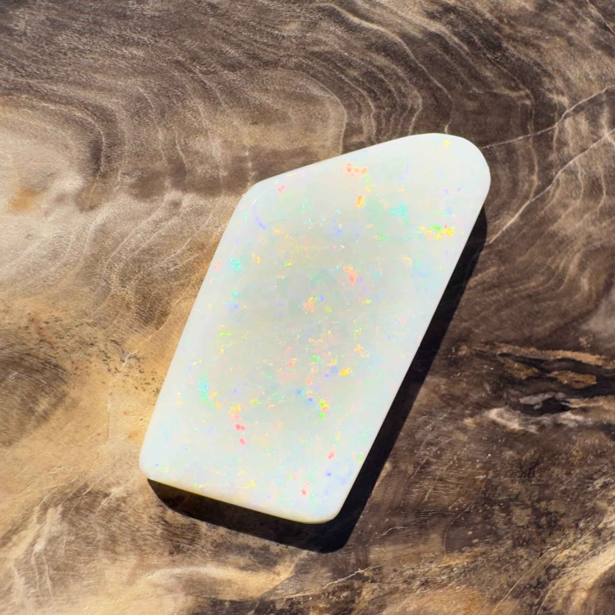 15.3ct Hand - cut Solid Australian Coober Pedy Opal