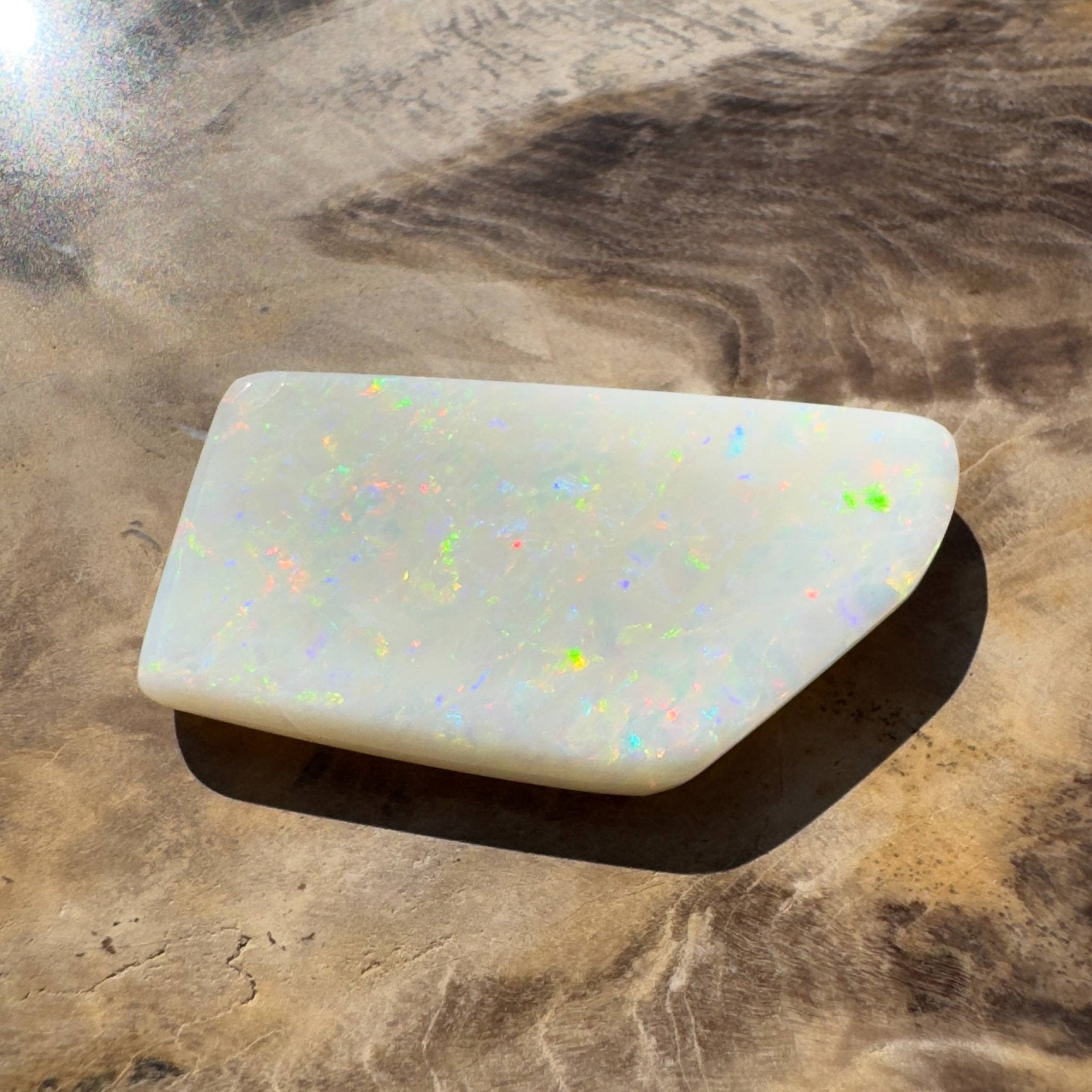 15.3ct Hand - cut Solid Australian Coober Pedy Opal