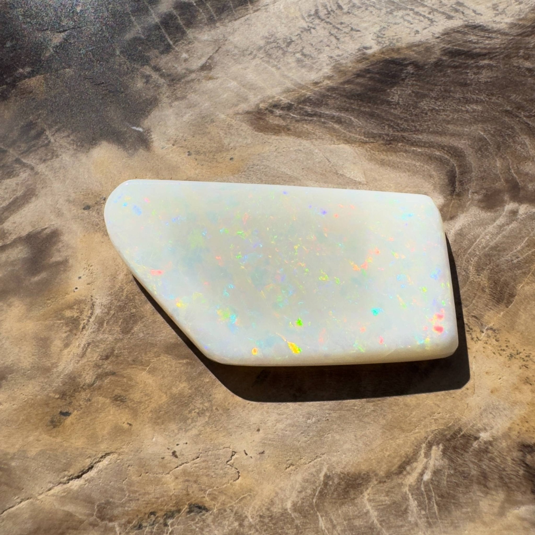 15.3ct Hand - cut Solid Australian Coober Pedy Opal