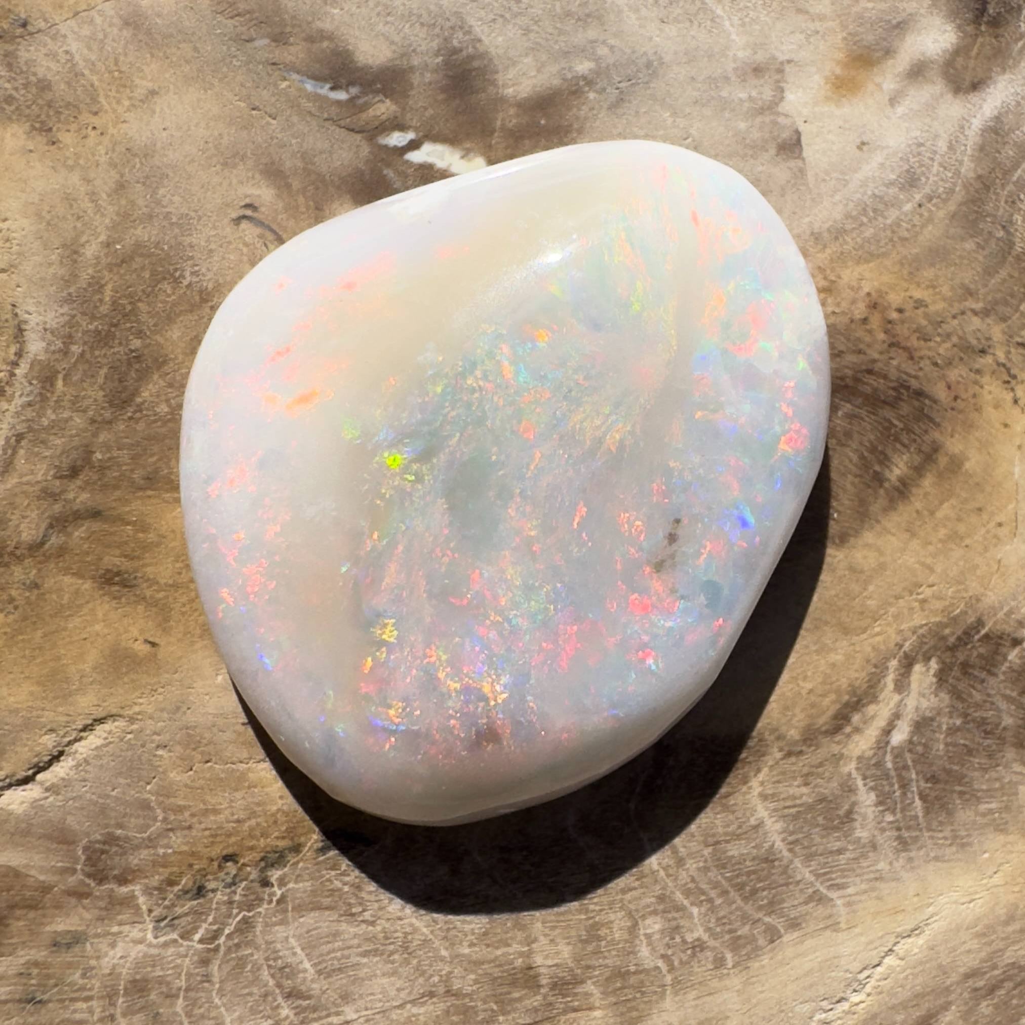 15.6ct Hand - cut Solid Australian Lightning Ridge Opal
