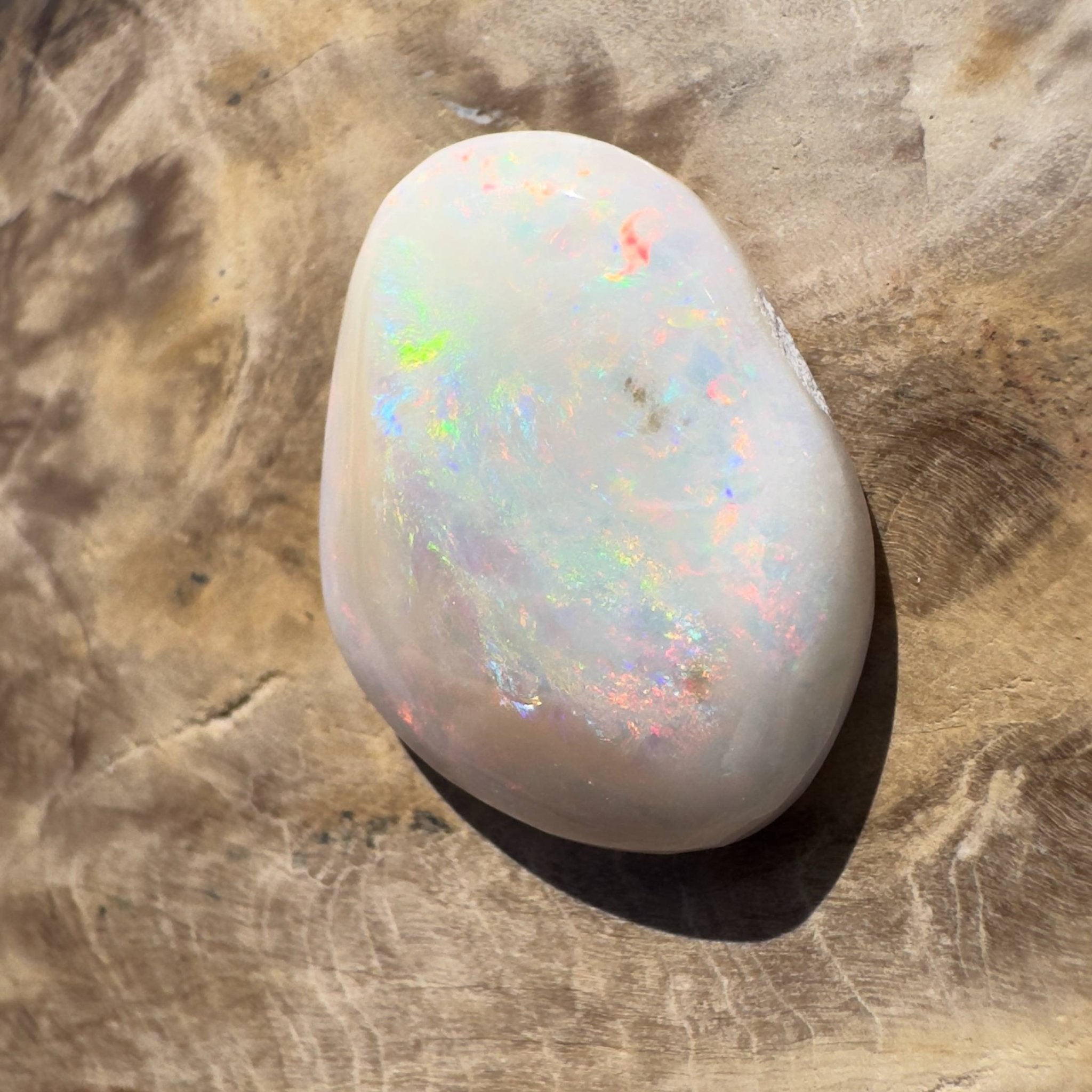 15.6ct Hand - cut Solid Australian Lightning Ridge Opal