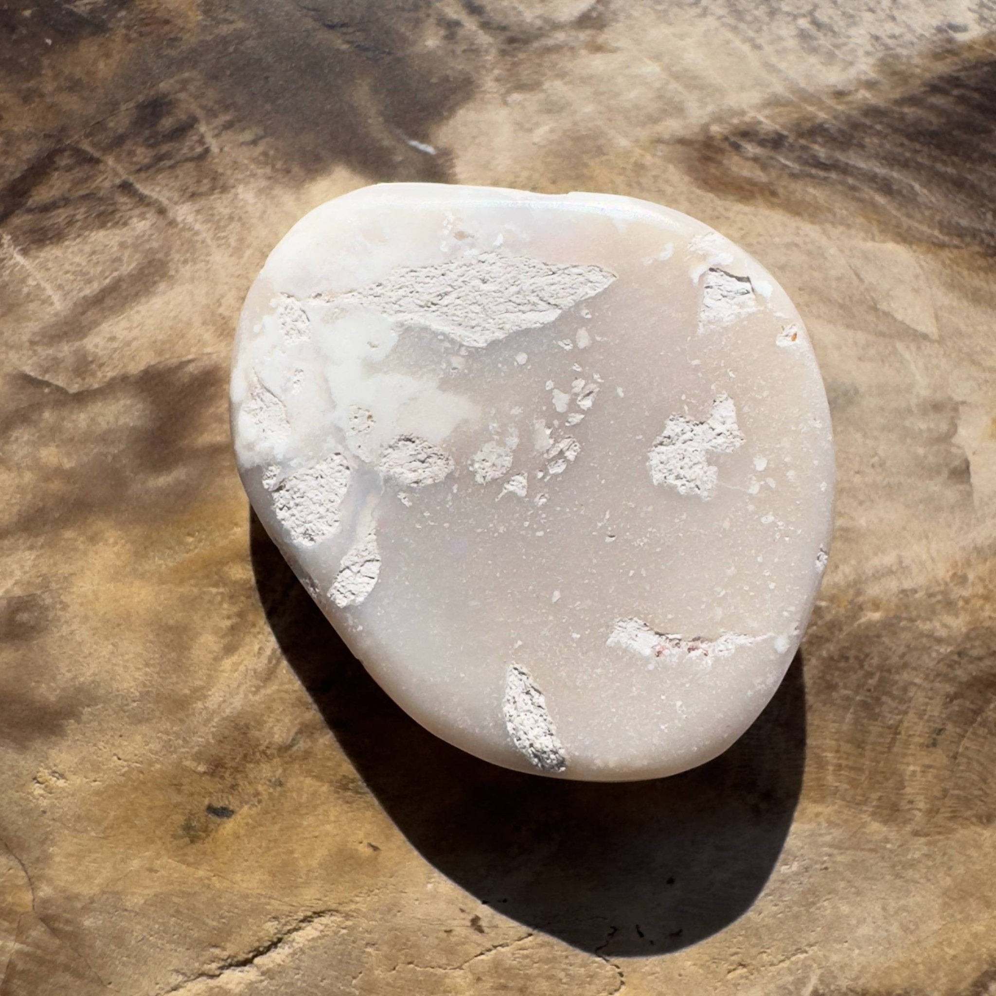 15.6ct Hand - cut Solid Australian Lightning Ridge Opal