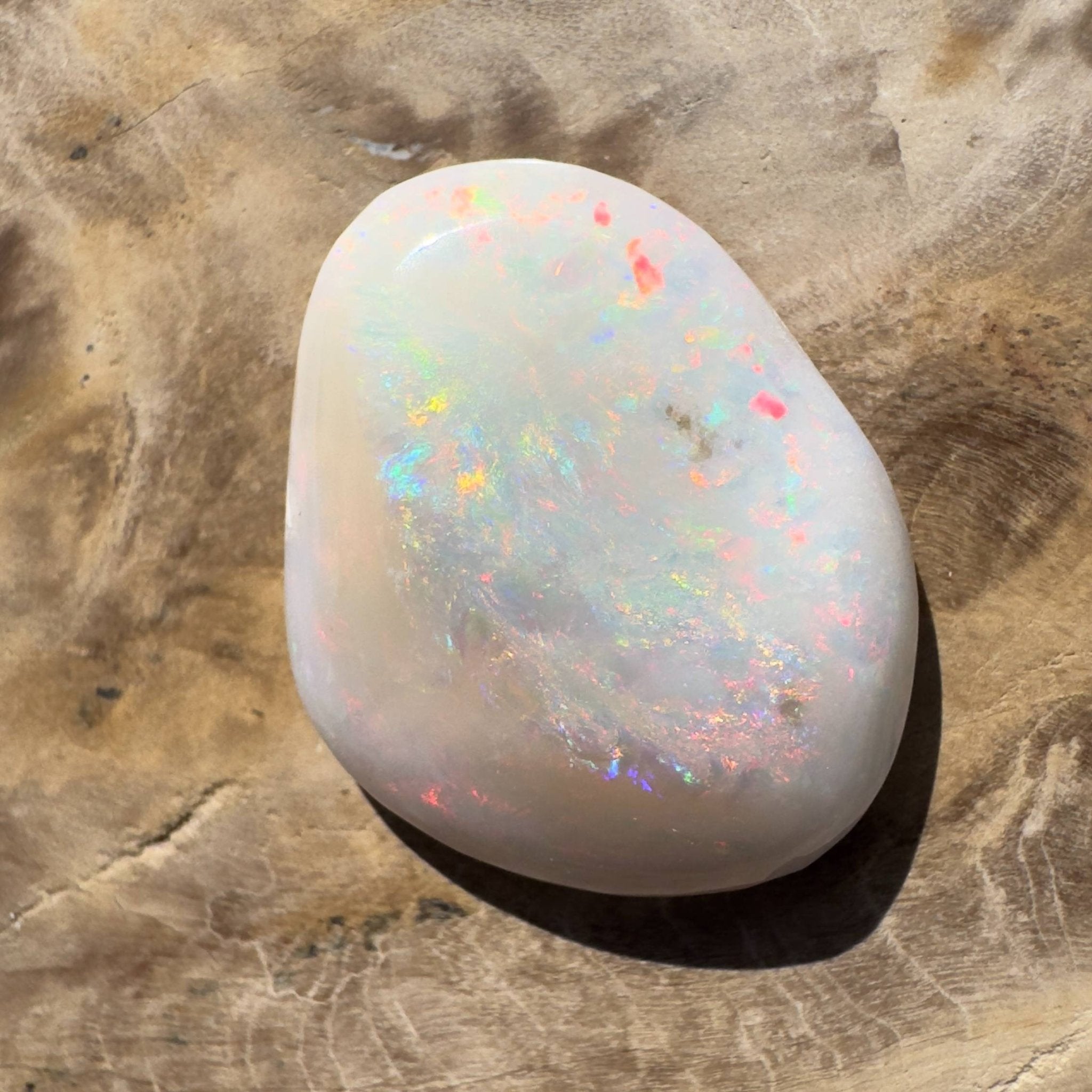 15.6ct Hand - cut Solid Australian Lightning Ridge Opal