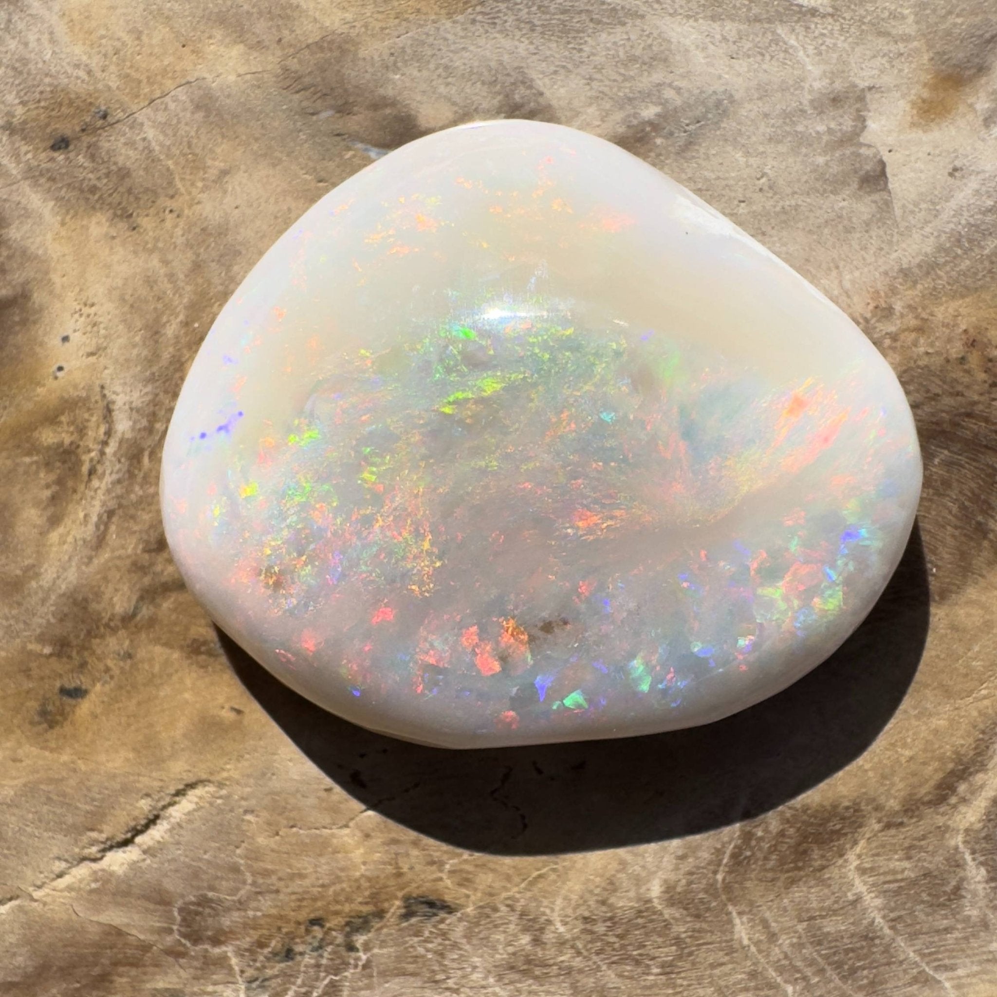 15.6ct Hand - cut Solid Australian Lightning Ridge Opal