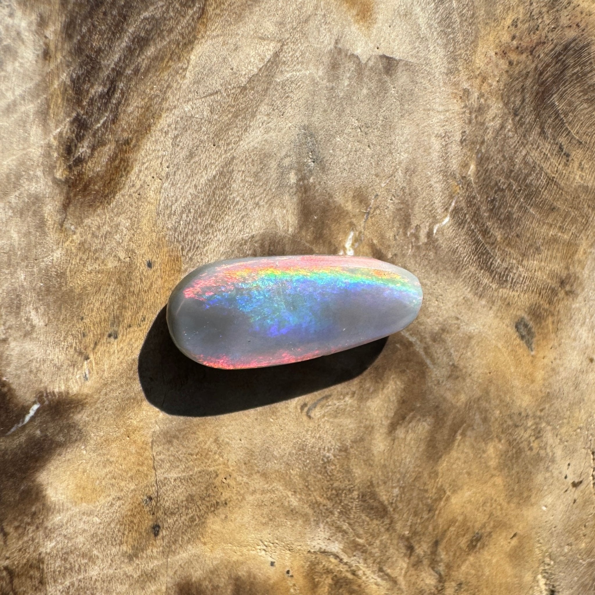 1.5ct Hand - cut Solid Lightning Ridge Semi Black Opal