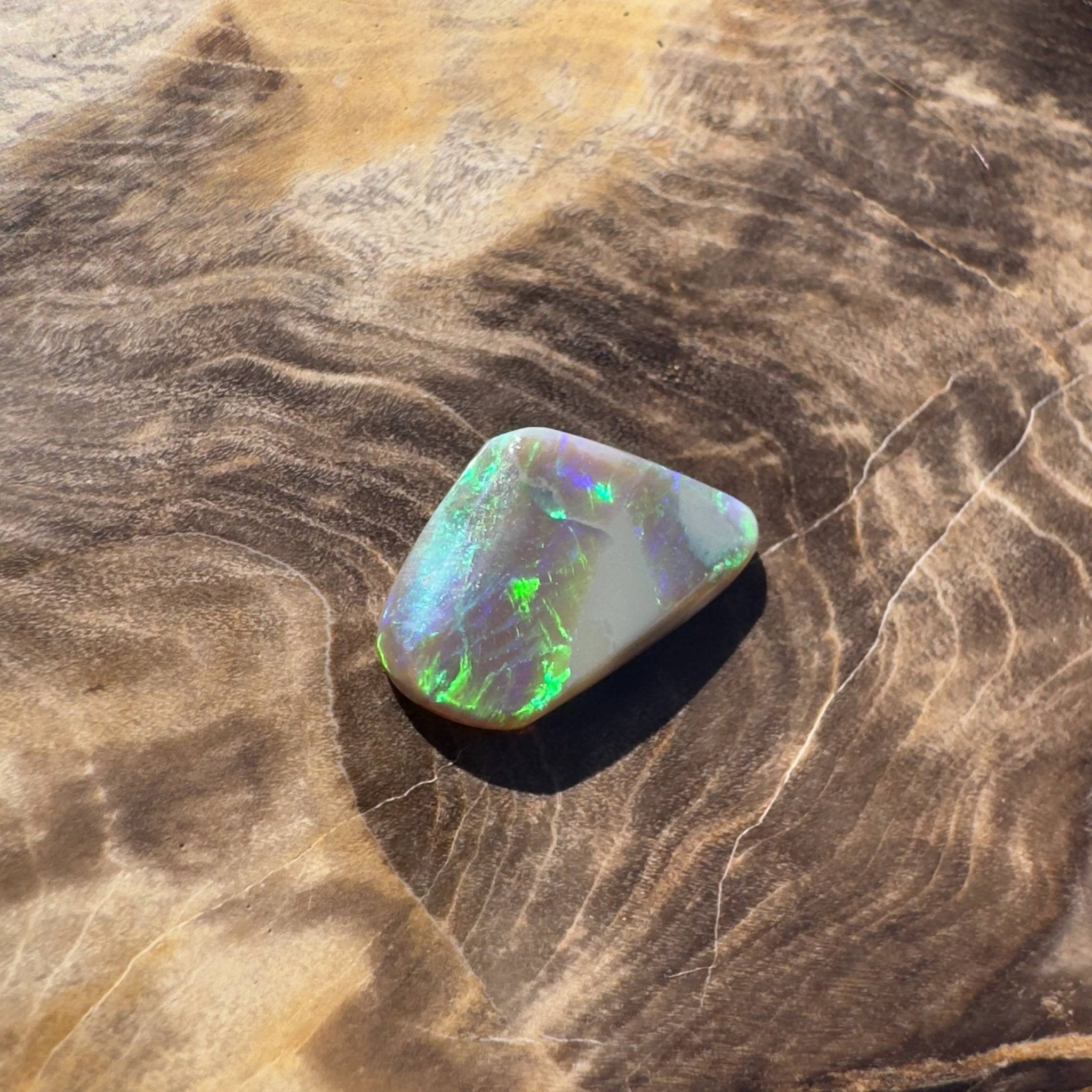 1.5ct Solid Hand - cut Lightning Ridge Semi Black Opal