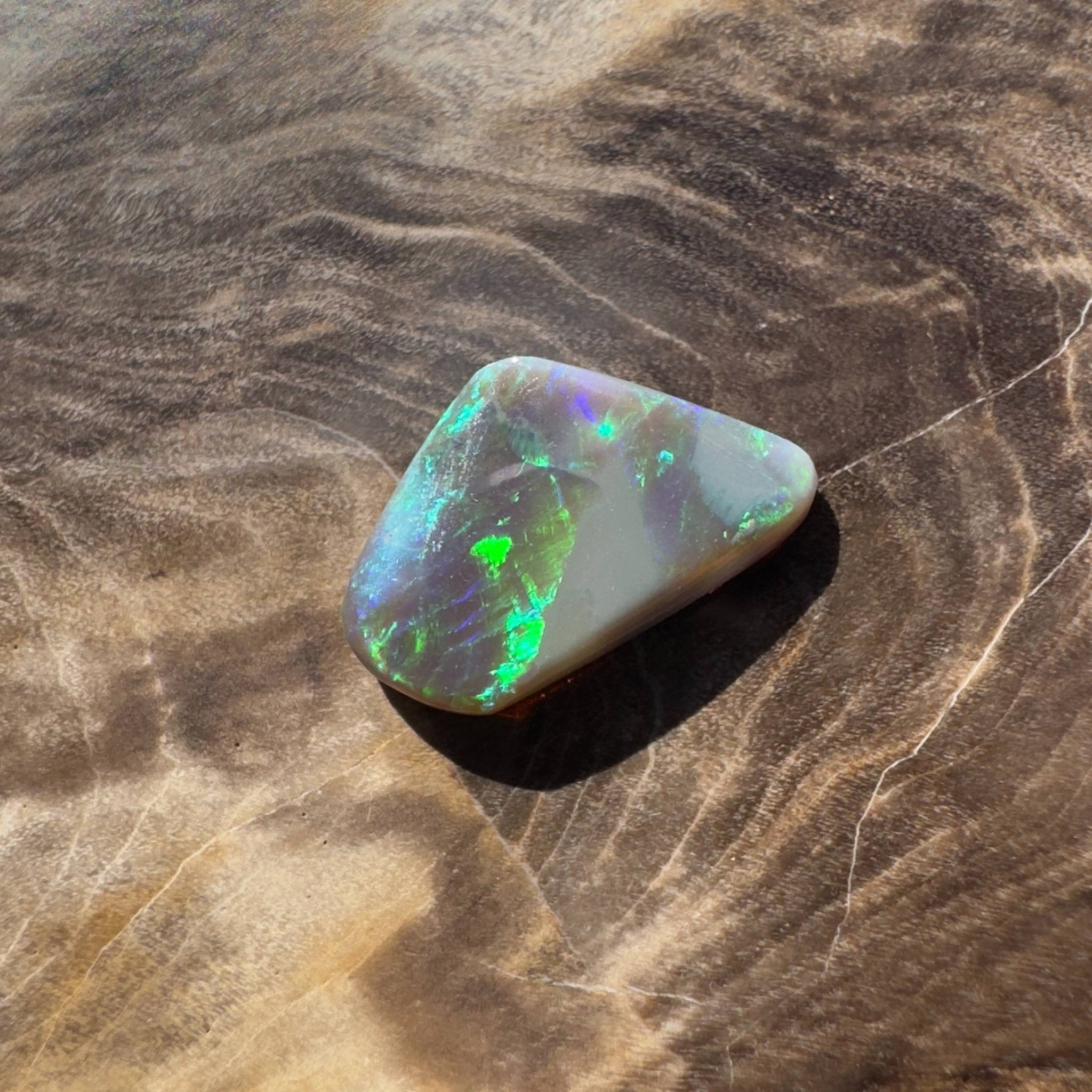 1.5ct Solid Hand - cut Lightning Ridge Semi Black Opal