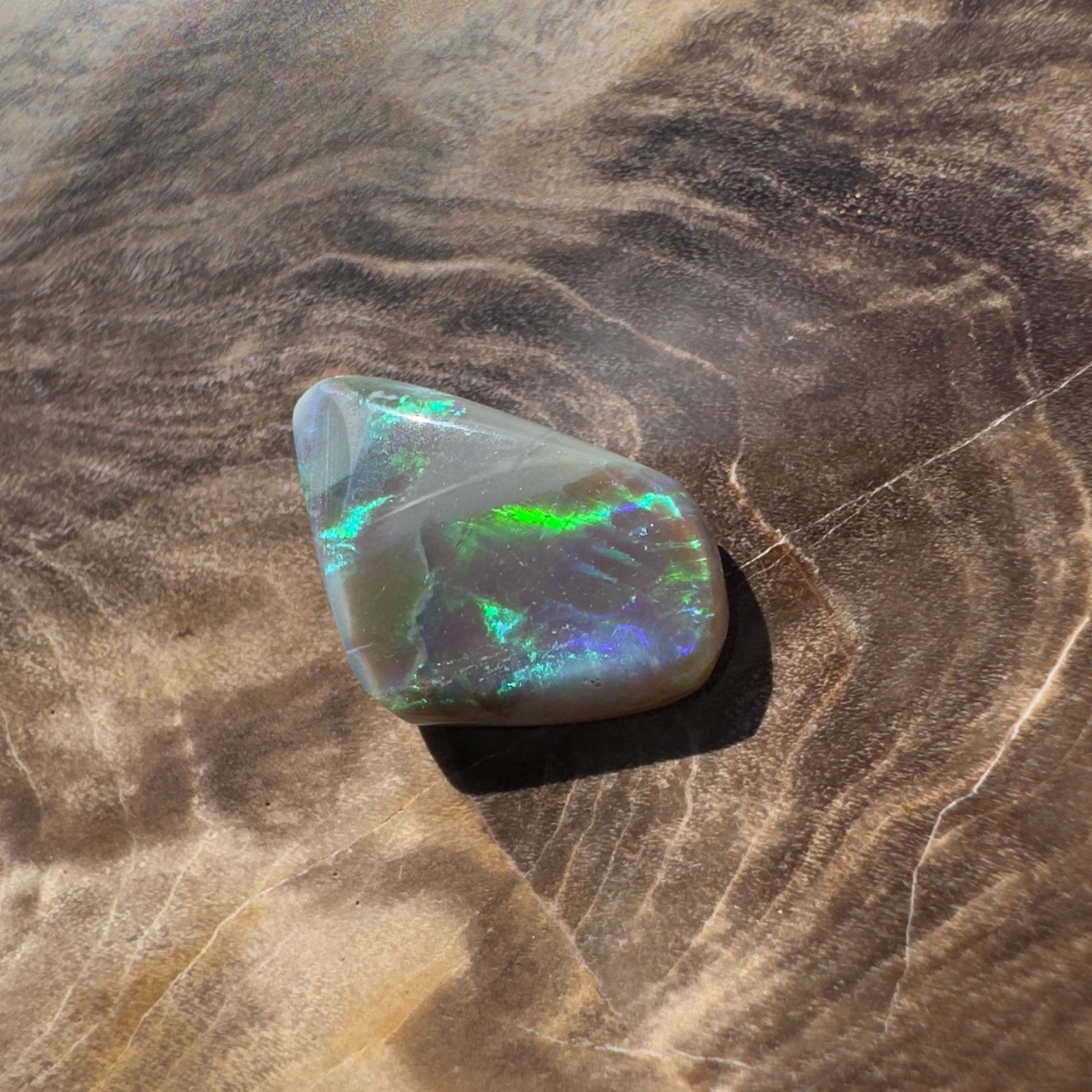 1.5ct Solid Hand - cut Lightning Ridge Semi Black Opal