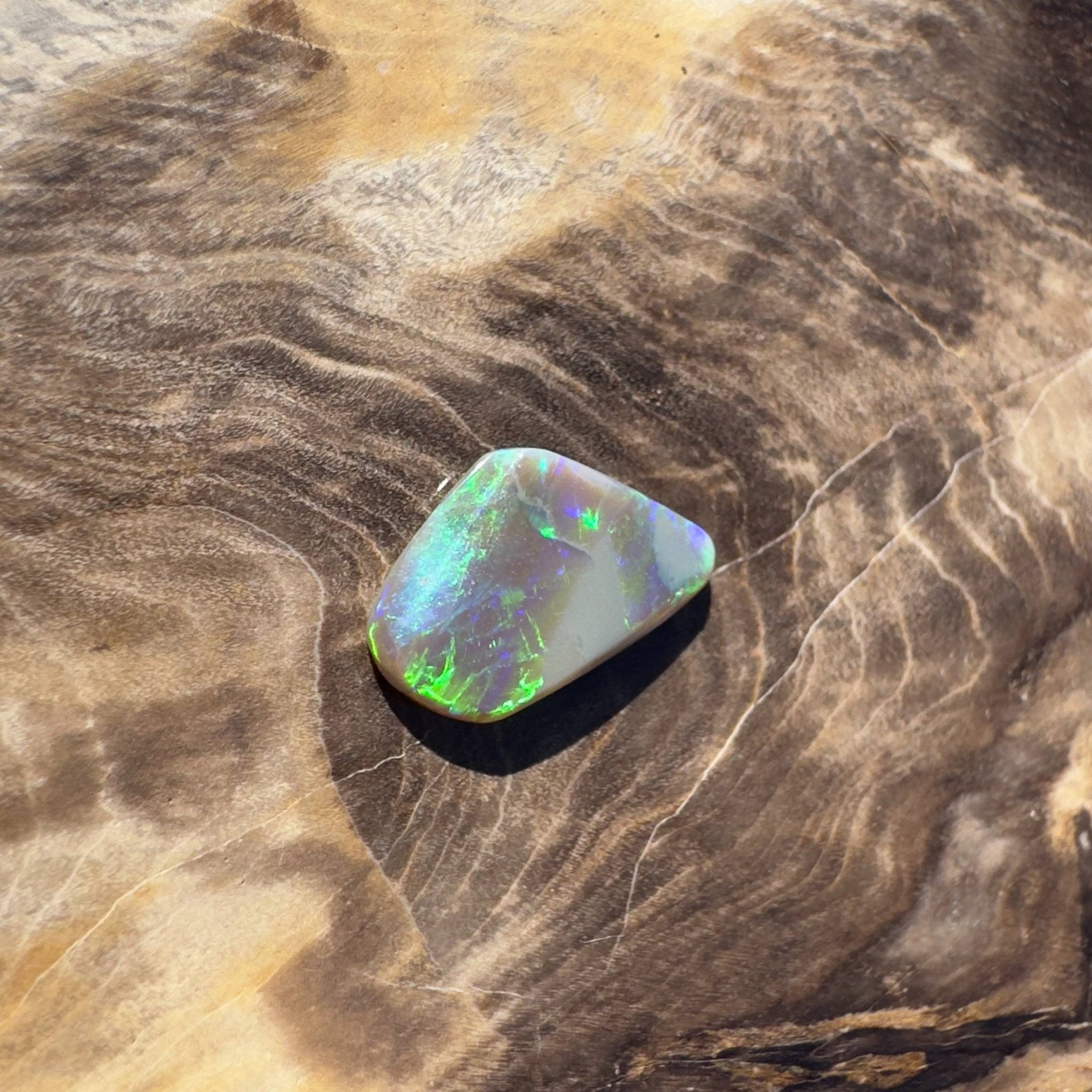 1.5ct Solid Hand - cut Lightning Ridge Semi Black Opal