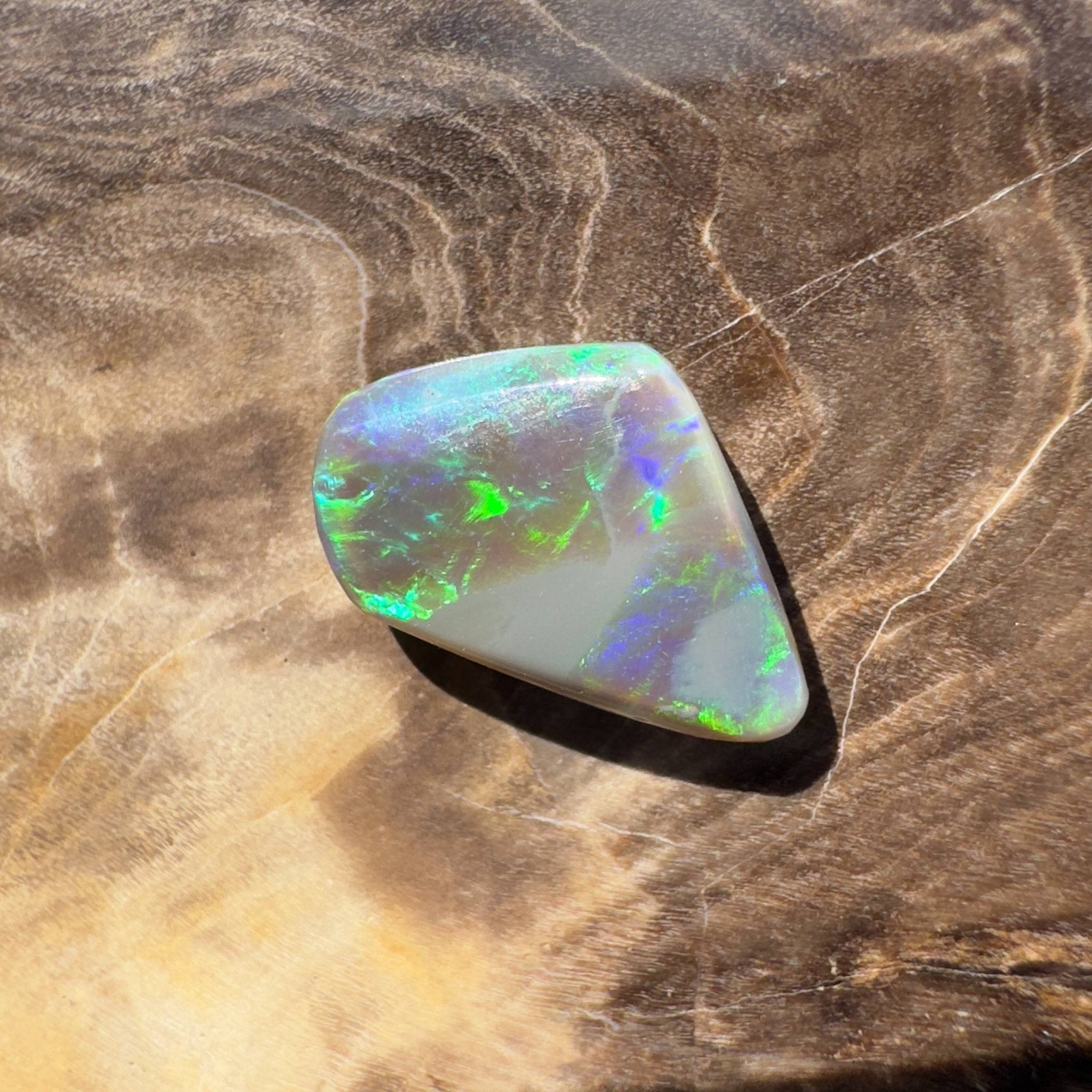 1.5ct Solid Hand - cut Lightning Ridge Semi Black Opal